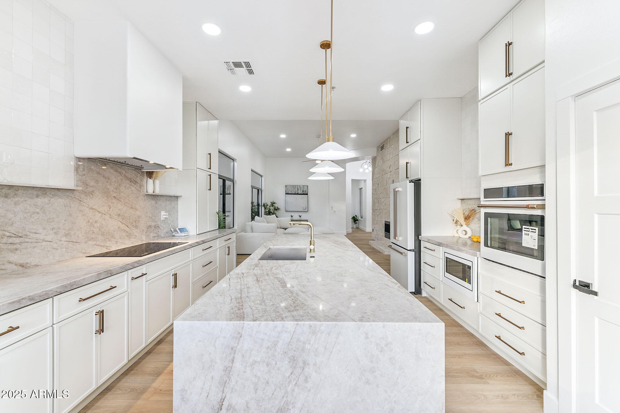 19550 N GRAYHAWK Drive, 1117