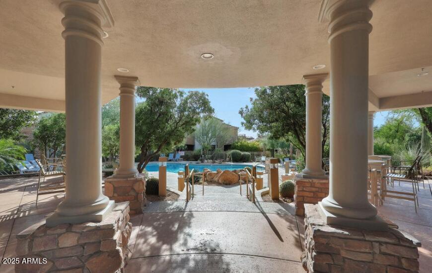 19550 N GRAYHAWK Drive, 1117