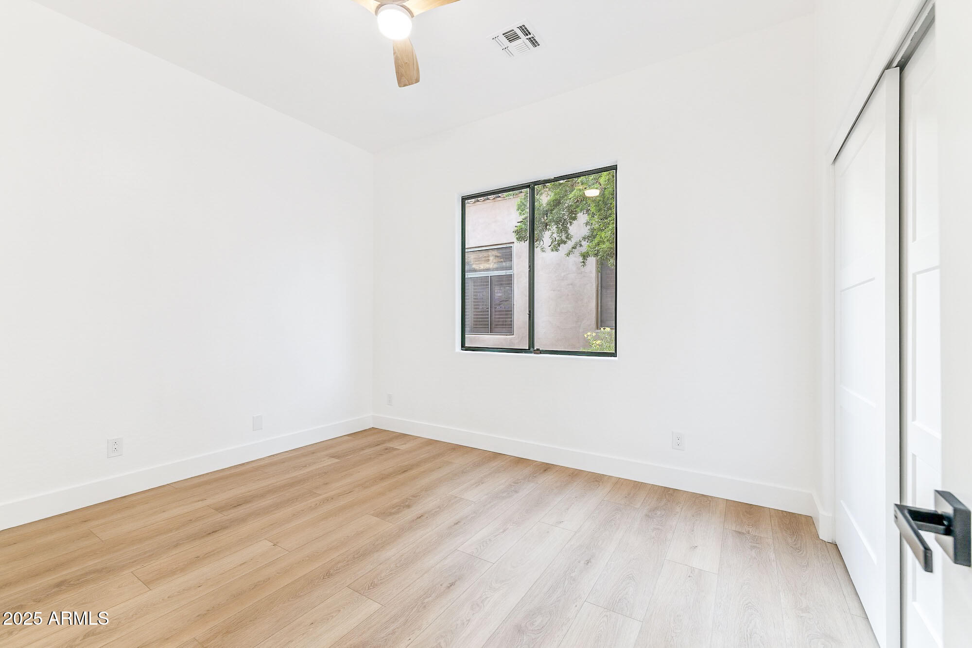 19550 N GRAYHAWK Drive, 1117