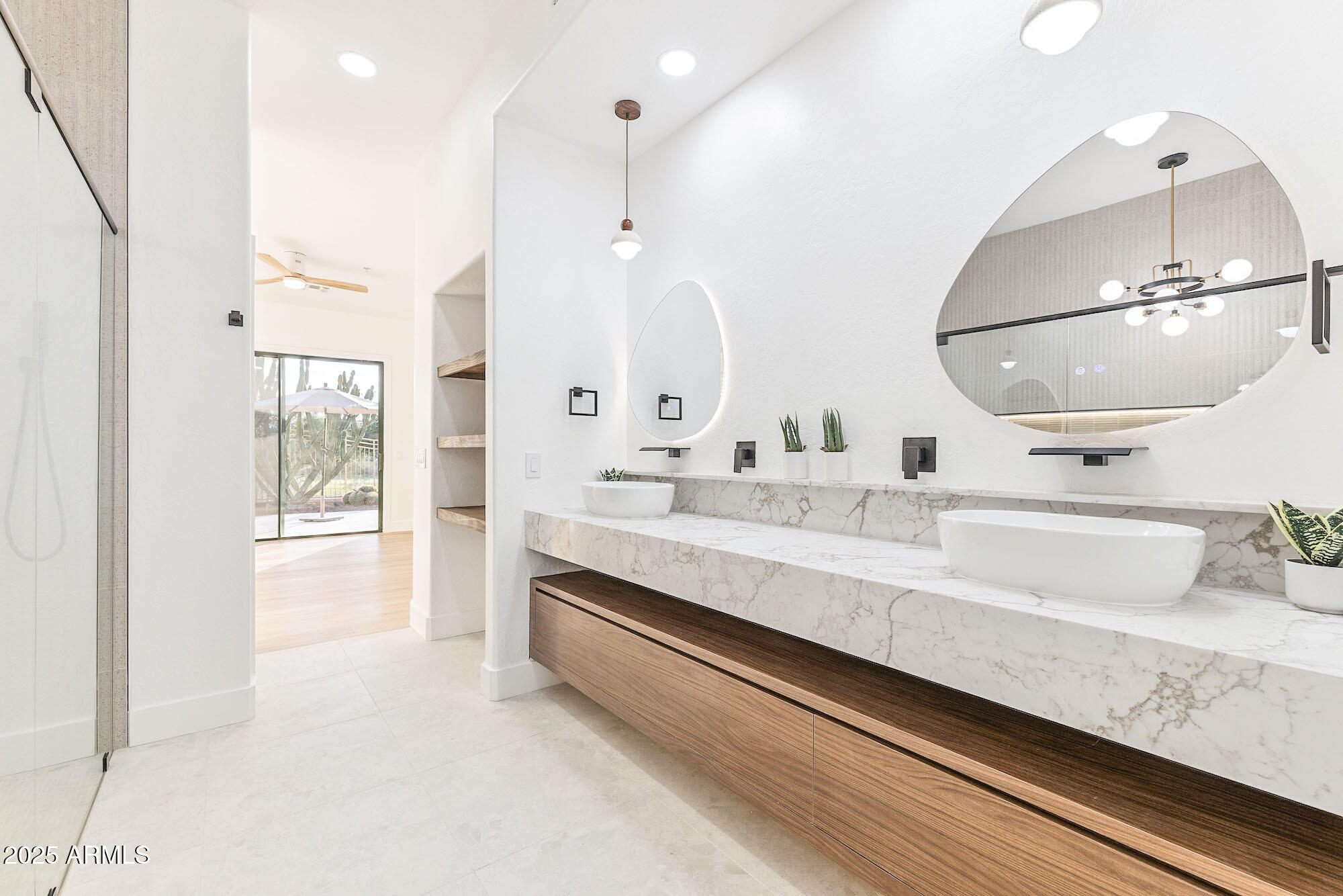 19550 N GRAYHAWK Drive, 1117