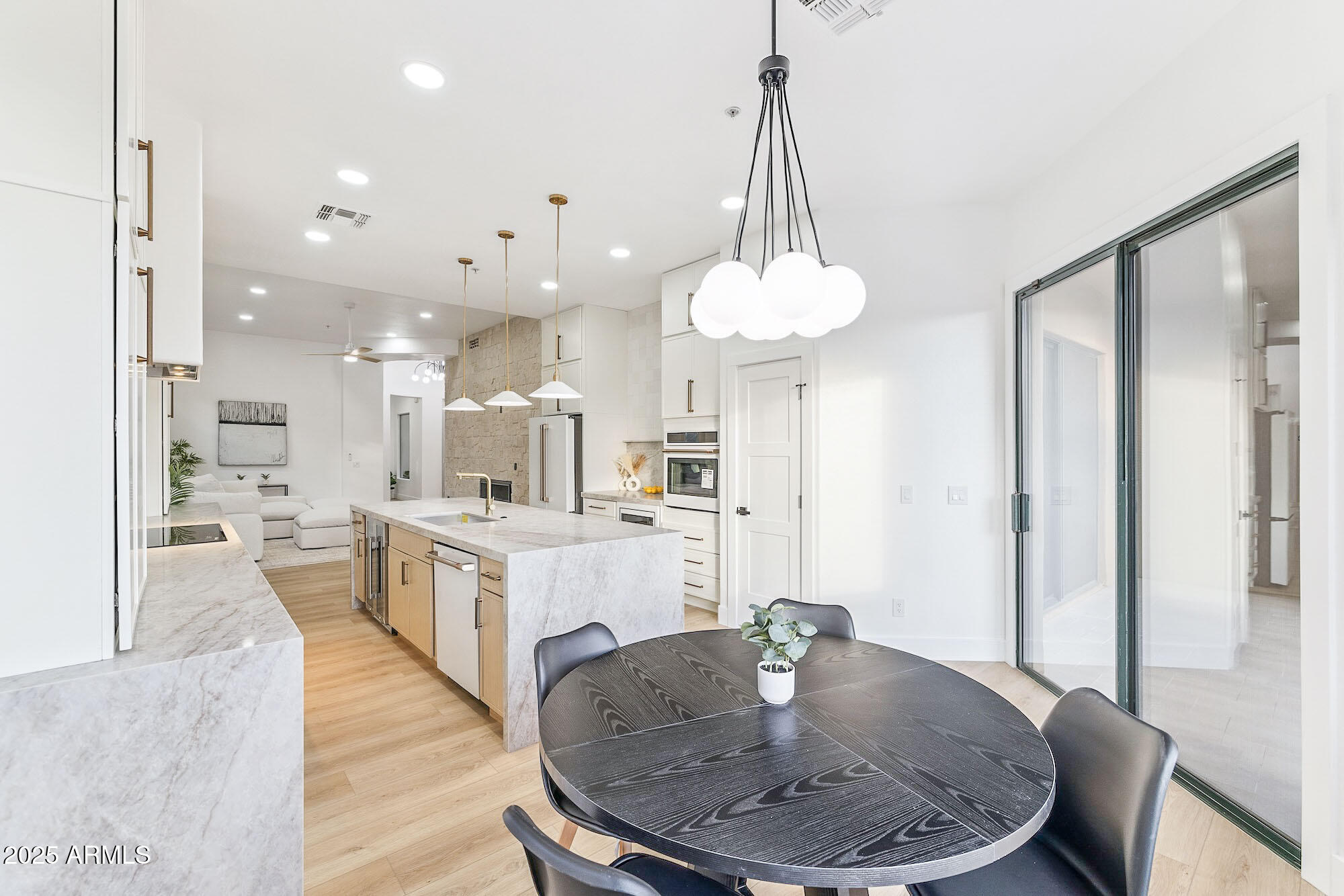 19550 N GRAYHAWK Drive, 1117