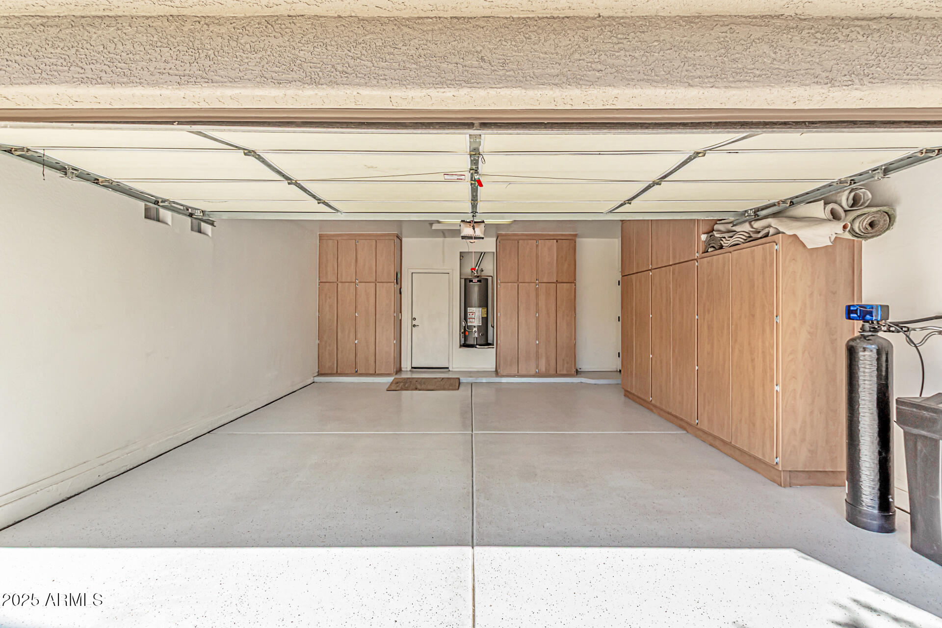 5320 W WINSTON Drive