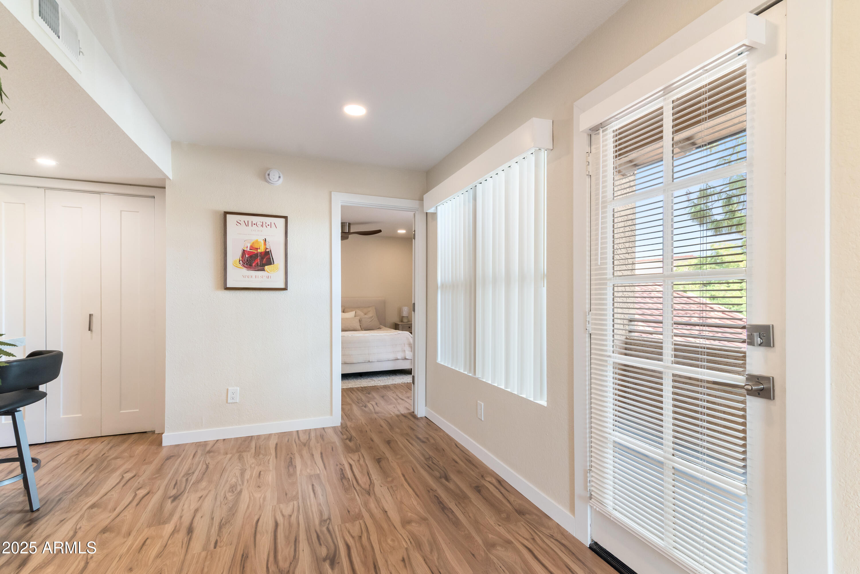 8787 E MOUNTAIN VIEW Road, 2101