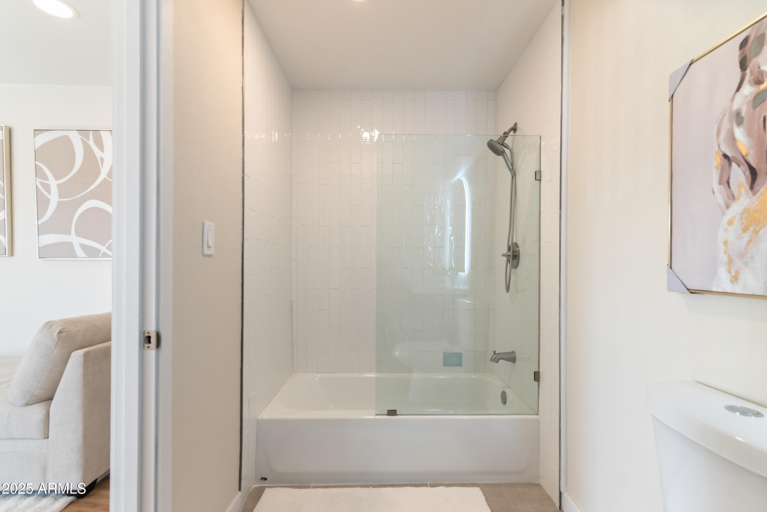 8787 E MOUNTAIN VIEW Road, 2101