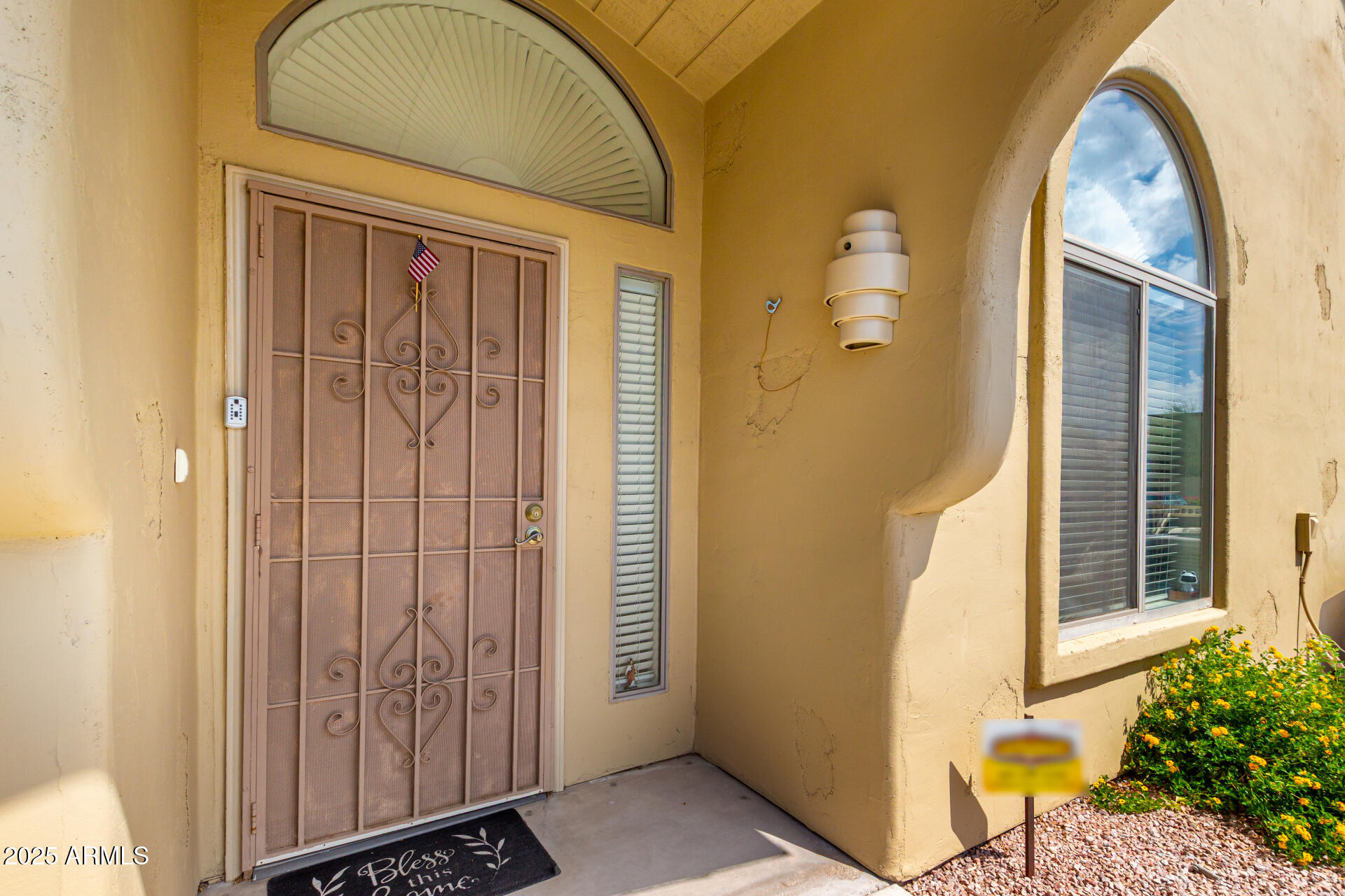 5830 E MCKELLIPS Road, 101