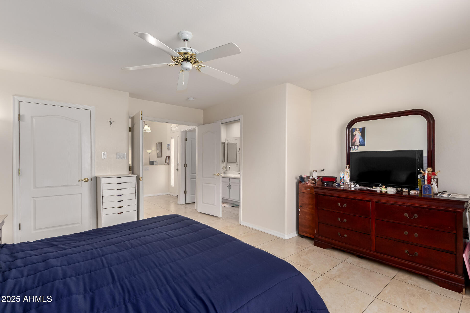 5830 E MCKELLIPS Road, 101
