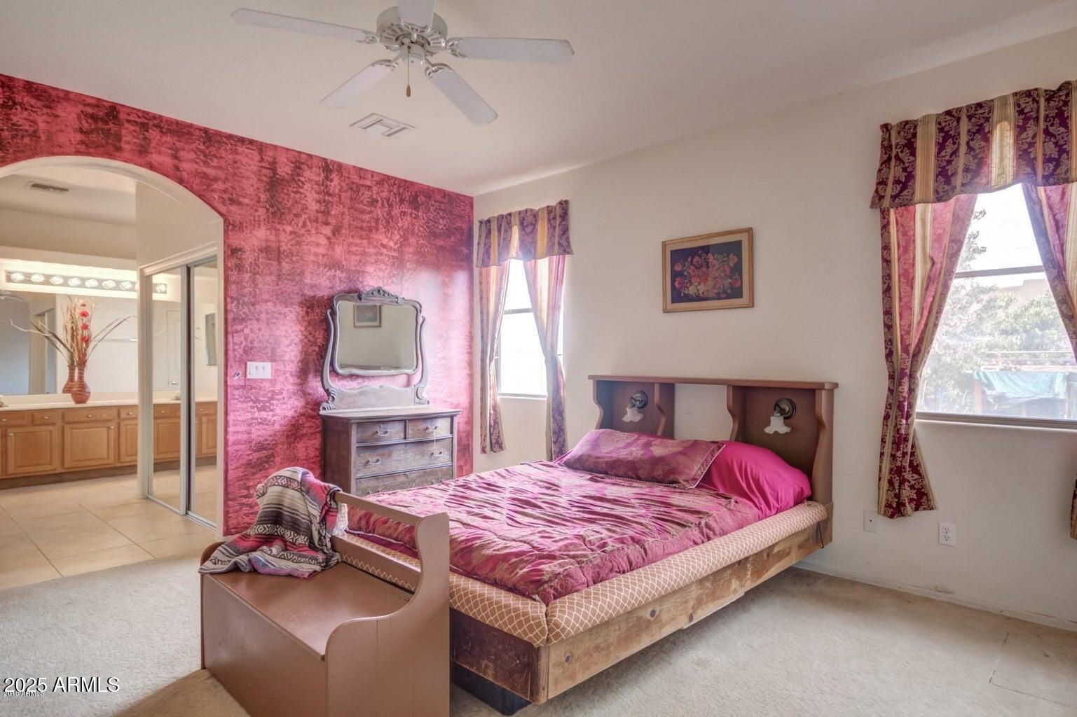 24622 W DESERT VISTA Trail