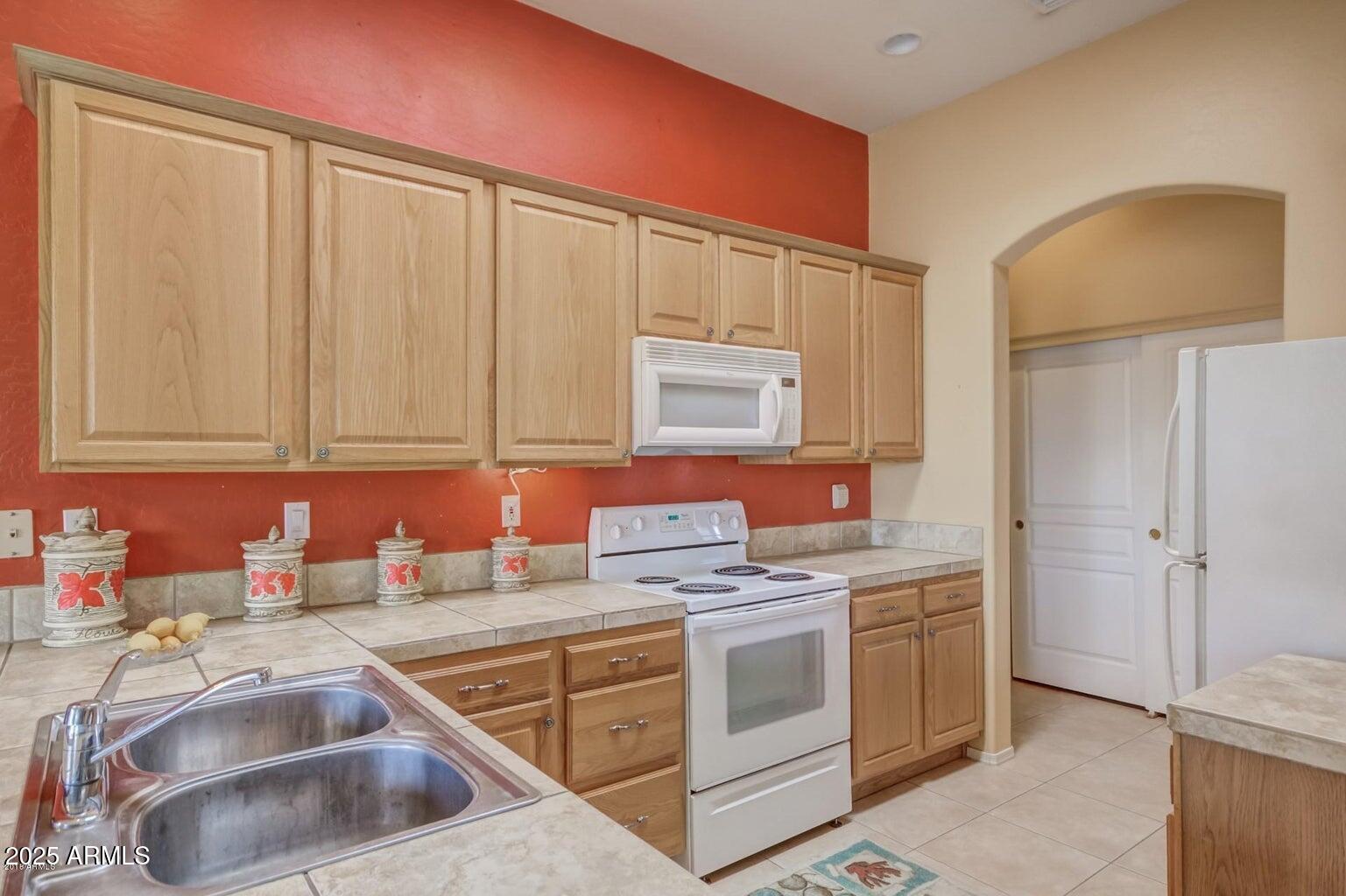 24622 W DESERT VISTA Trail