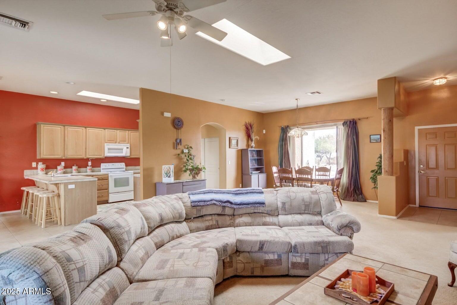 24622 W DESERT VISTA Trail