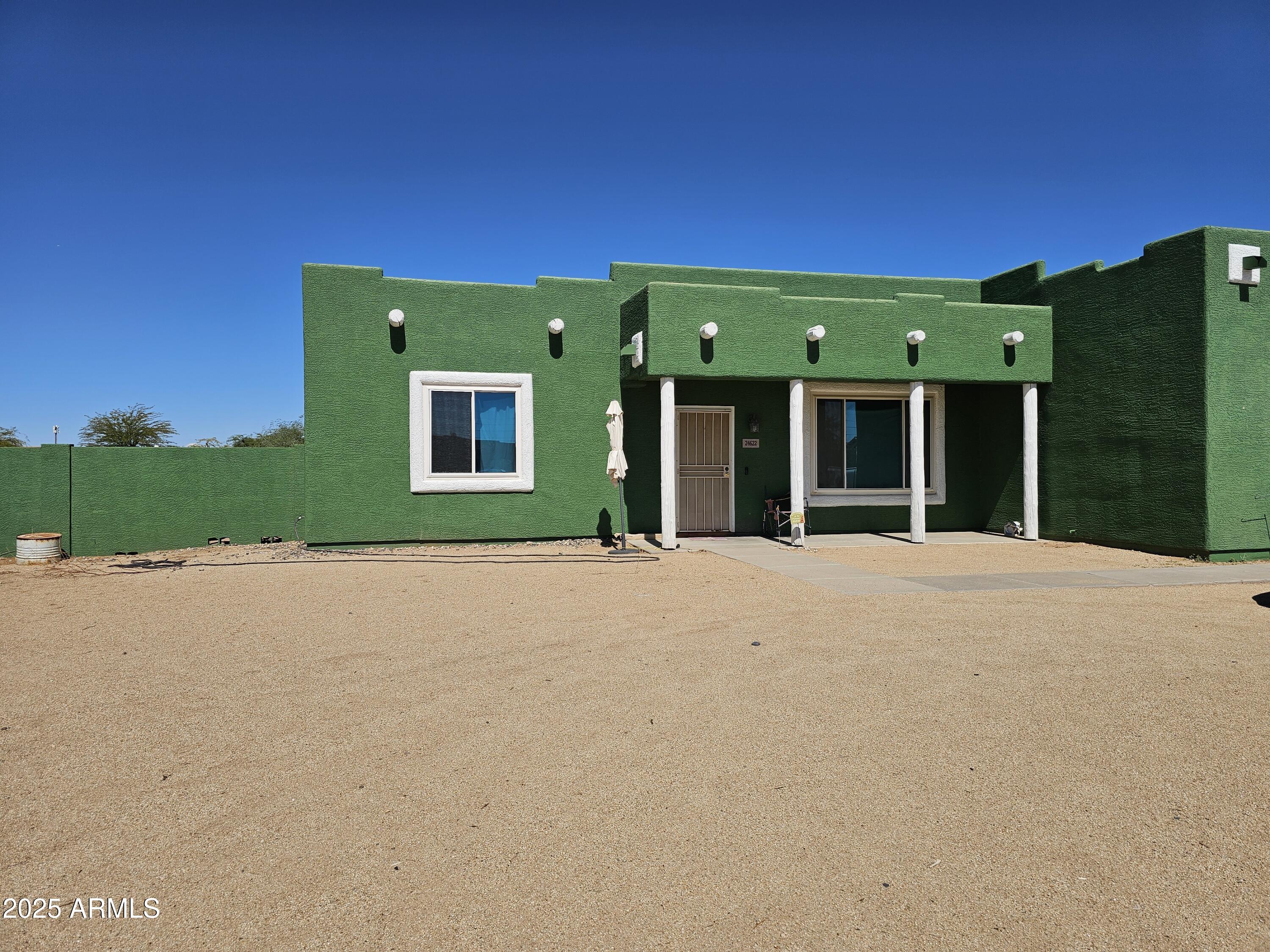 24622 W DESERT VISTA Trail