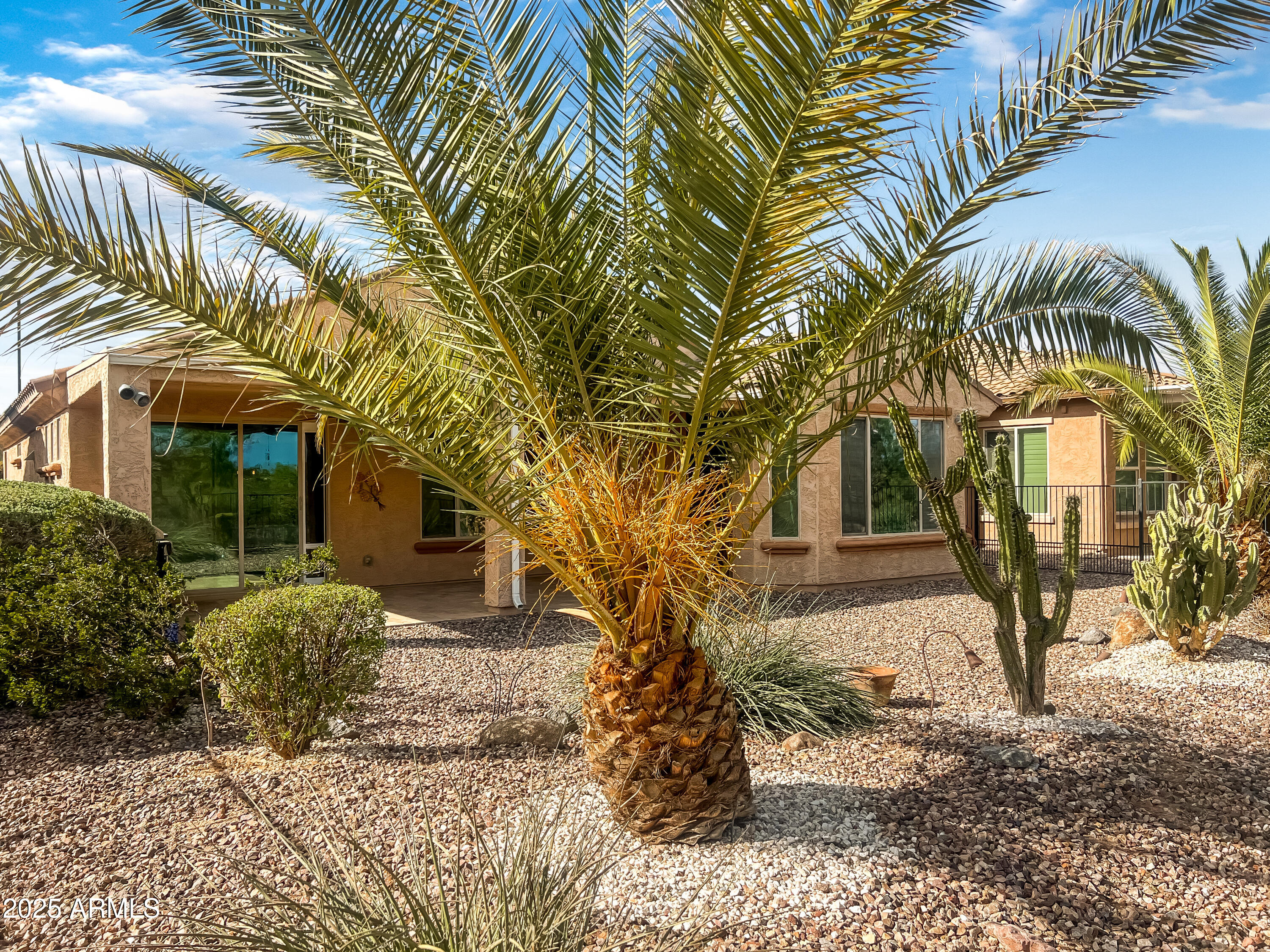 3937 N SMITHSONIAN Drive