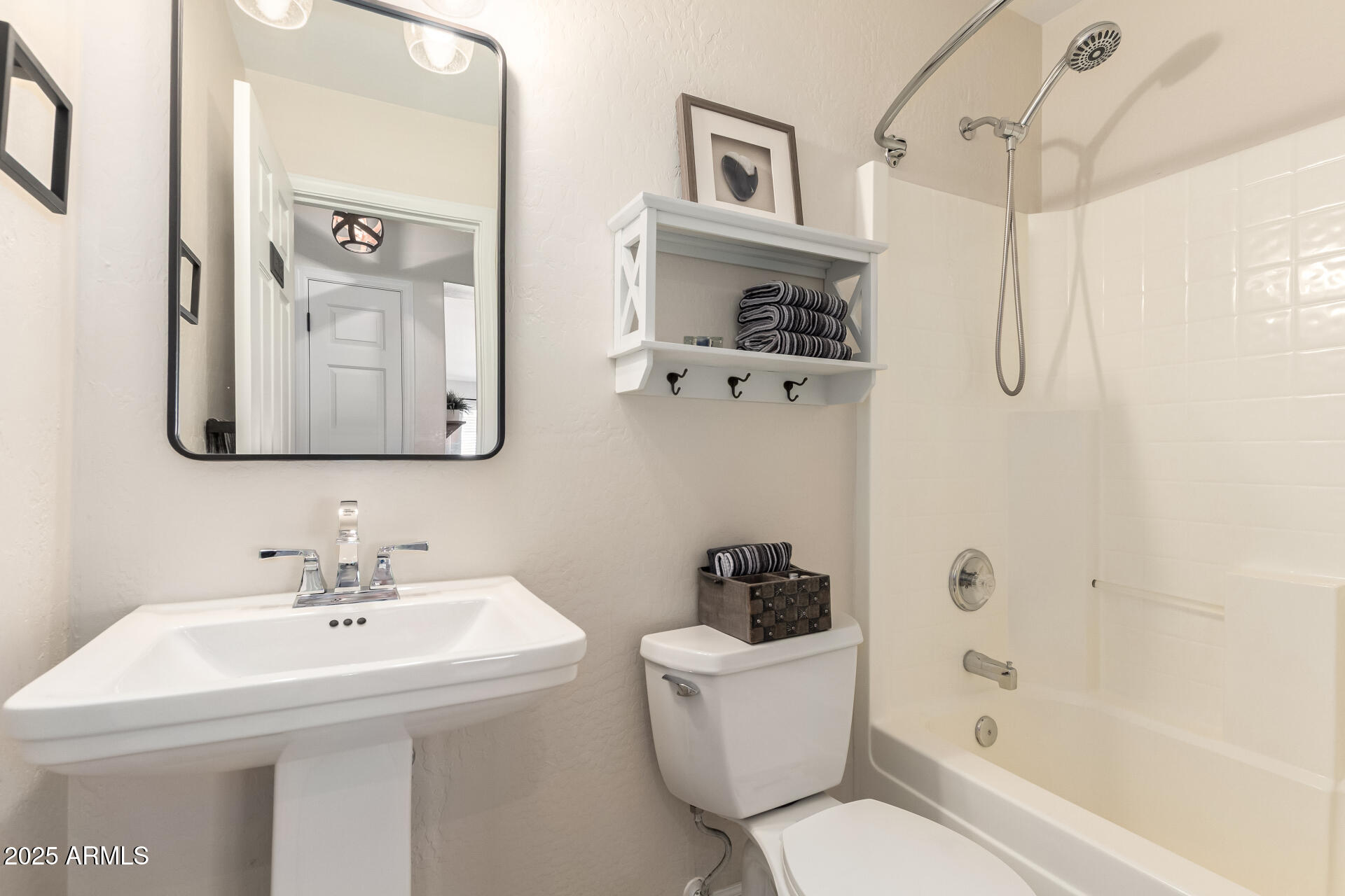 30374 N SUNRAY Drive