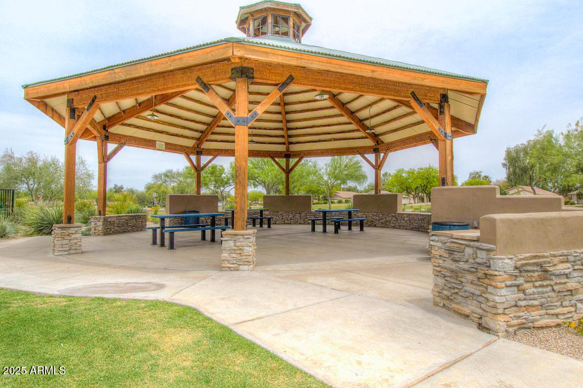 30374 N SUNRAY Drive