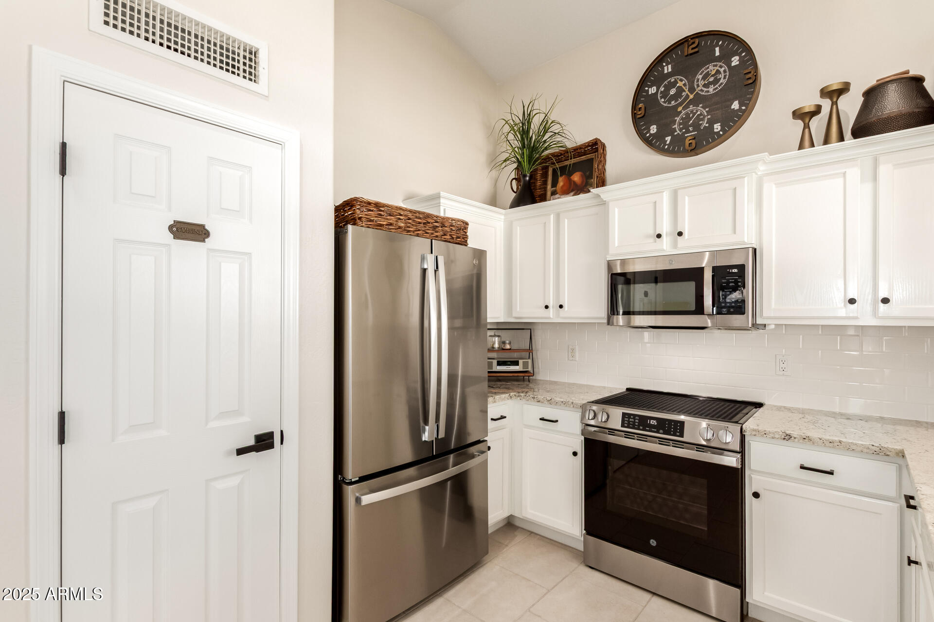 30374 N SUNRAY Drive