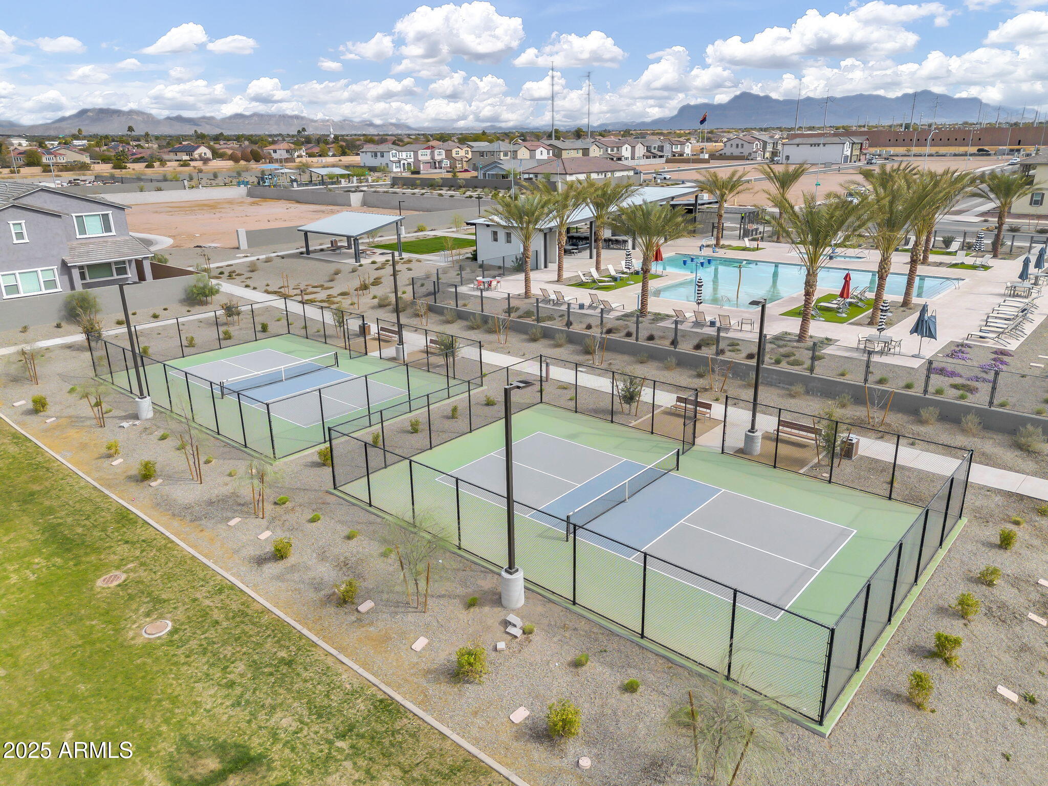 8149 E PETUNIA Avenue 1087