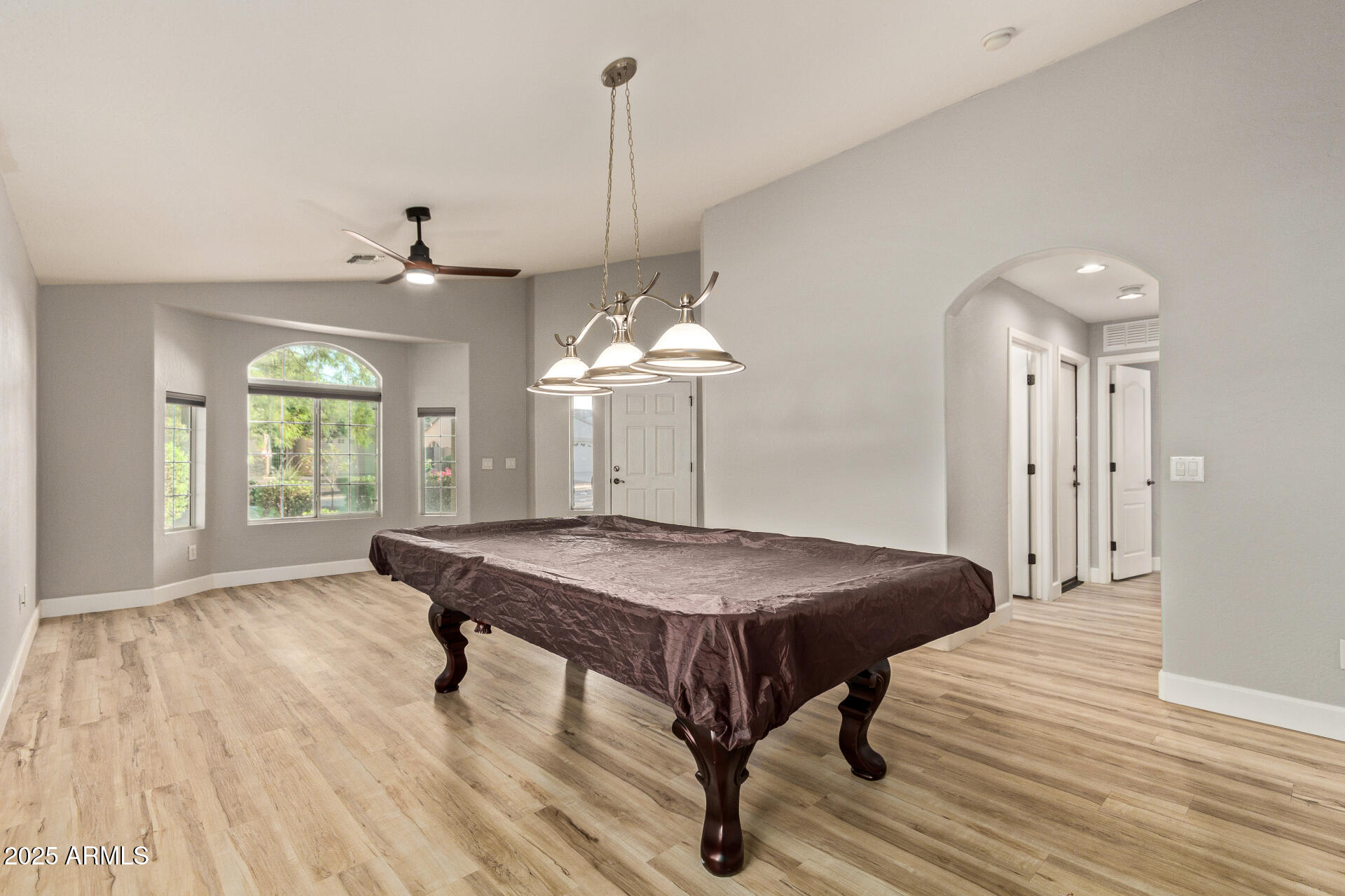 2020 W CARTER Road