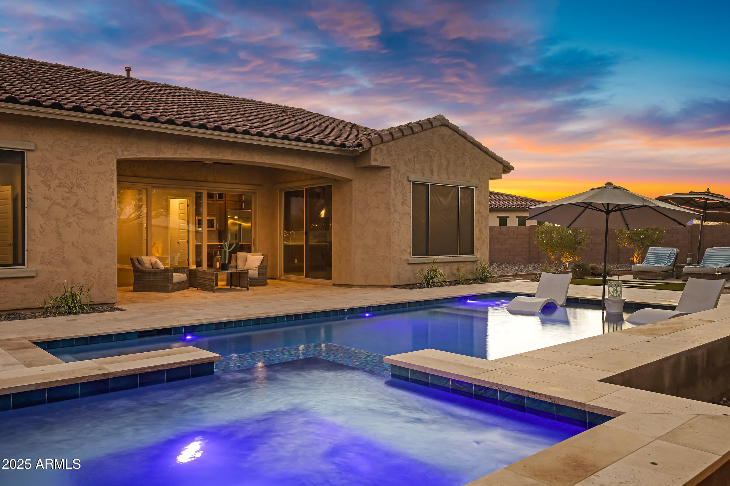 5211 S Del Rancho