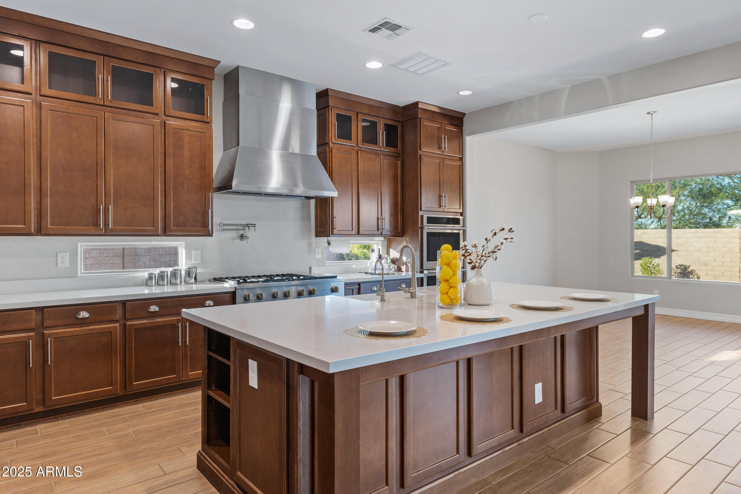 5211 S Del Rancho
