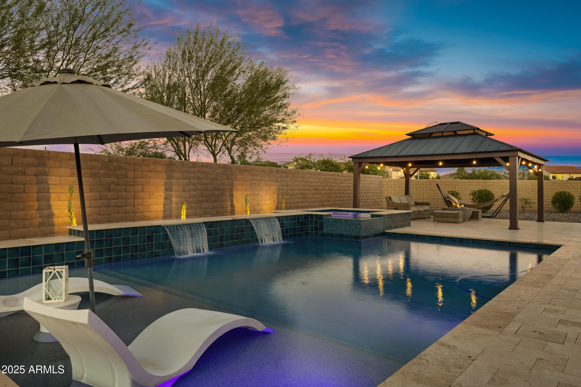 5211 S Del Rancho