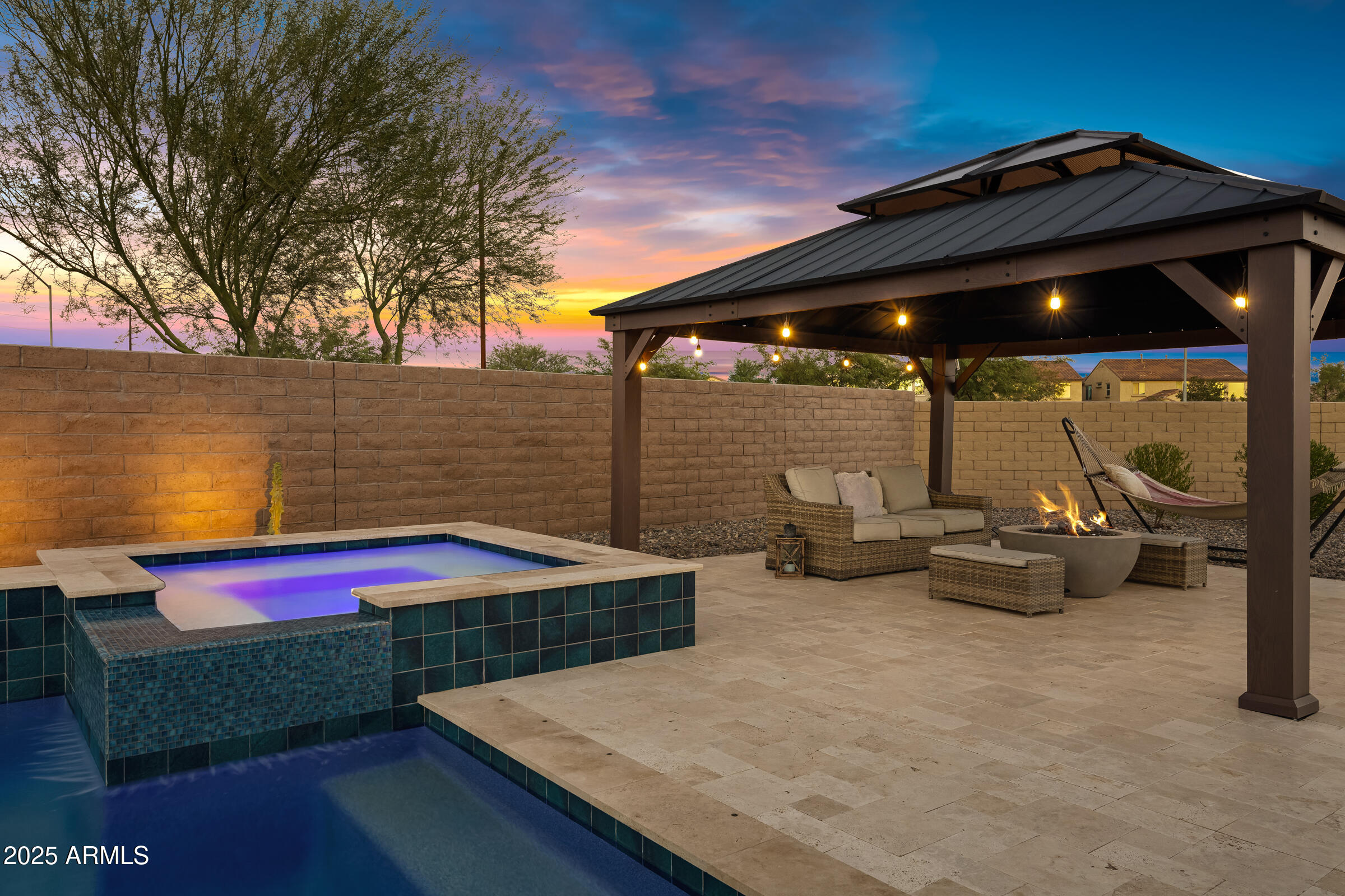 5211 S Del Rancho