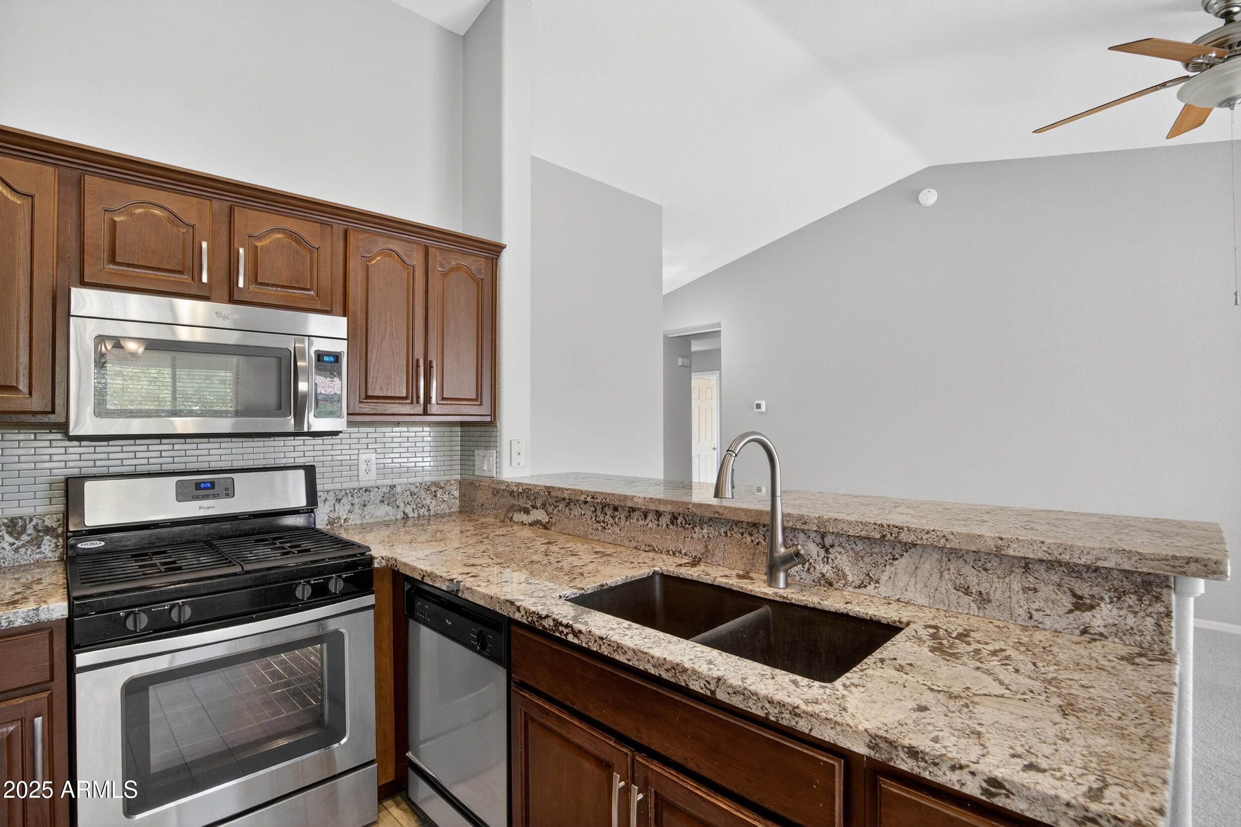 8913 E MINNESOTA Avenue N