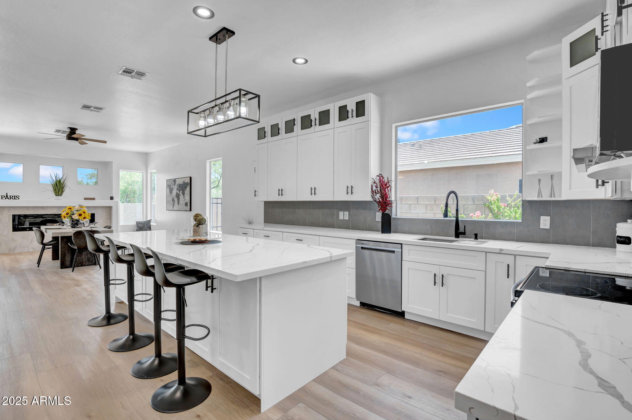 5209 E SIERRA SUNSET Trail