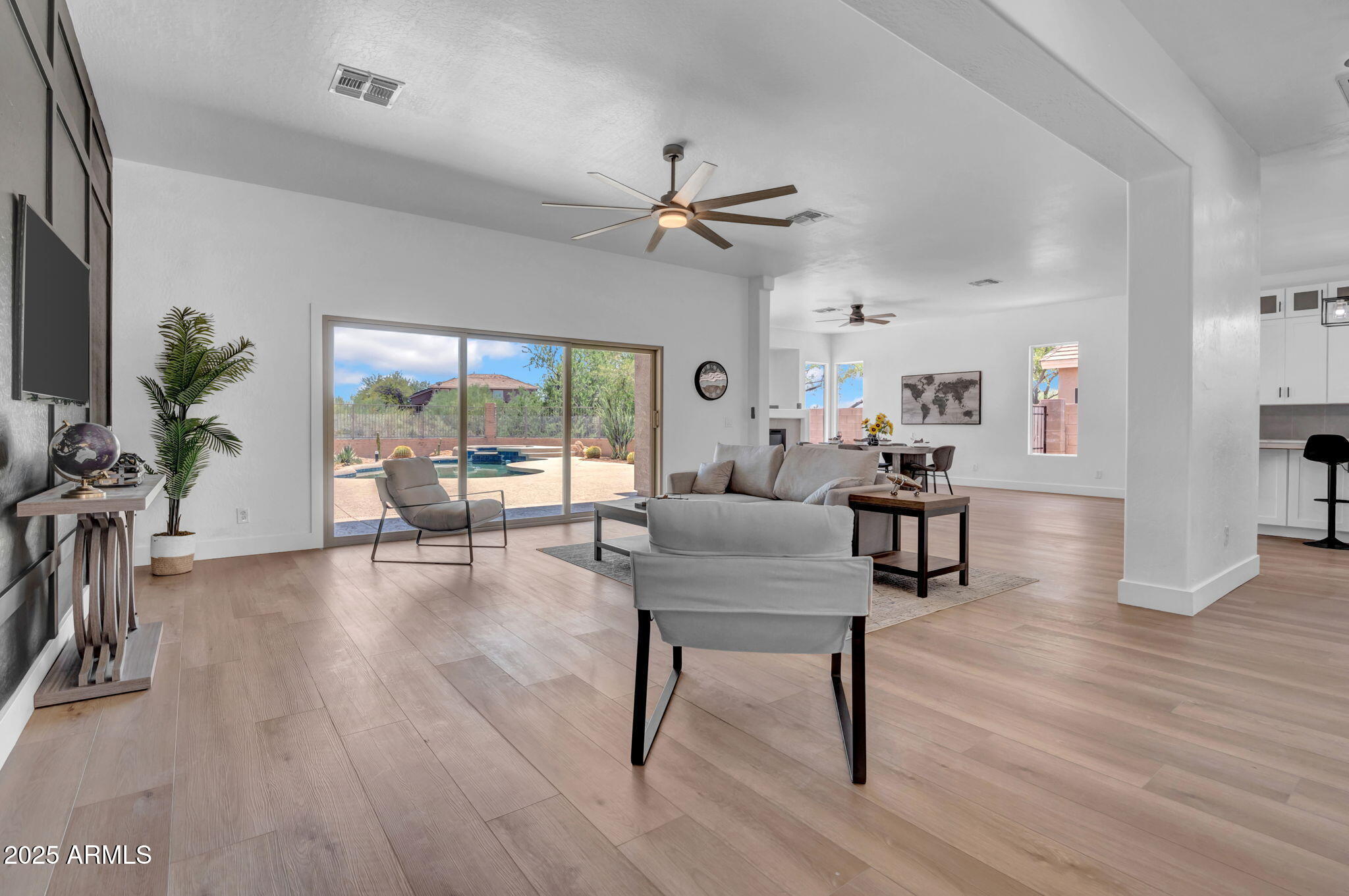 5209 E SIERRA SUNSET Trail