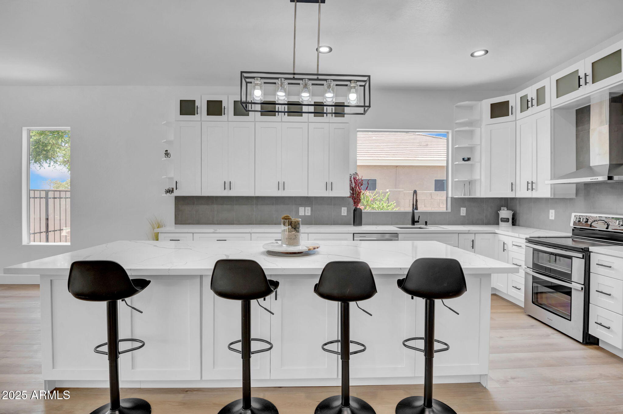 5209 E SIERRA SUNSET Trail