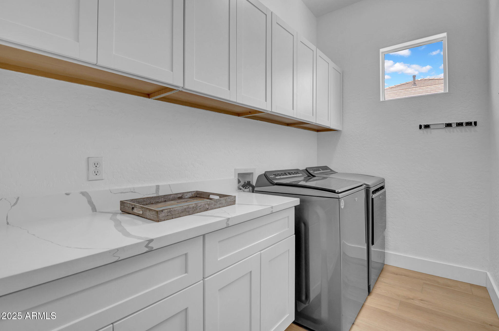 5209 E SIERRA SUNSET Trail