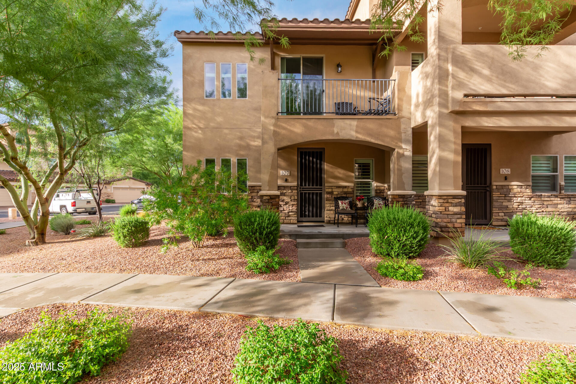 2821 S SKYLINE Drive, 107