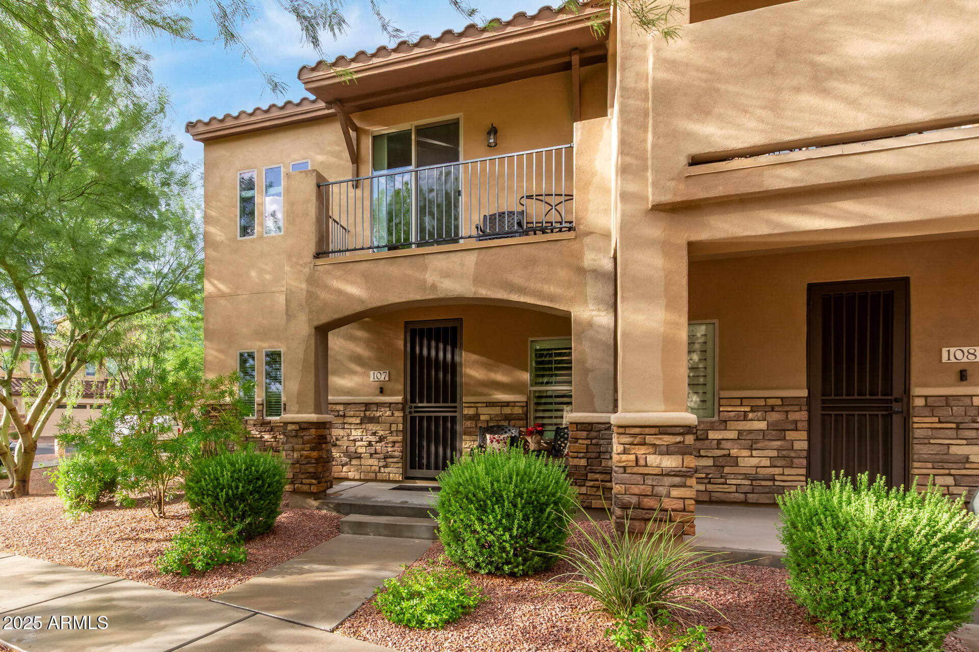 2821 S SKYLINE Drive, 107