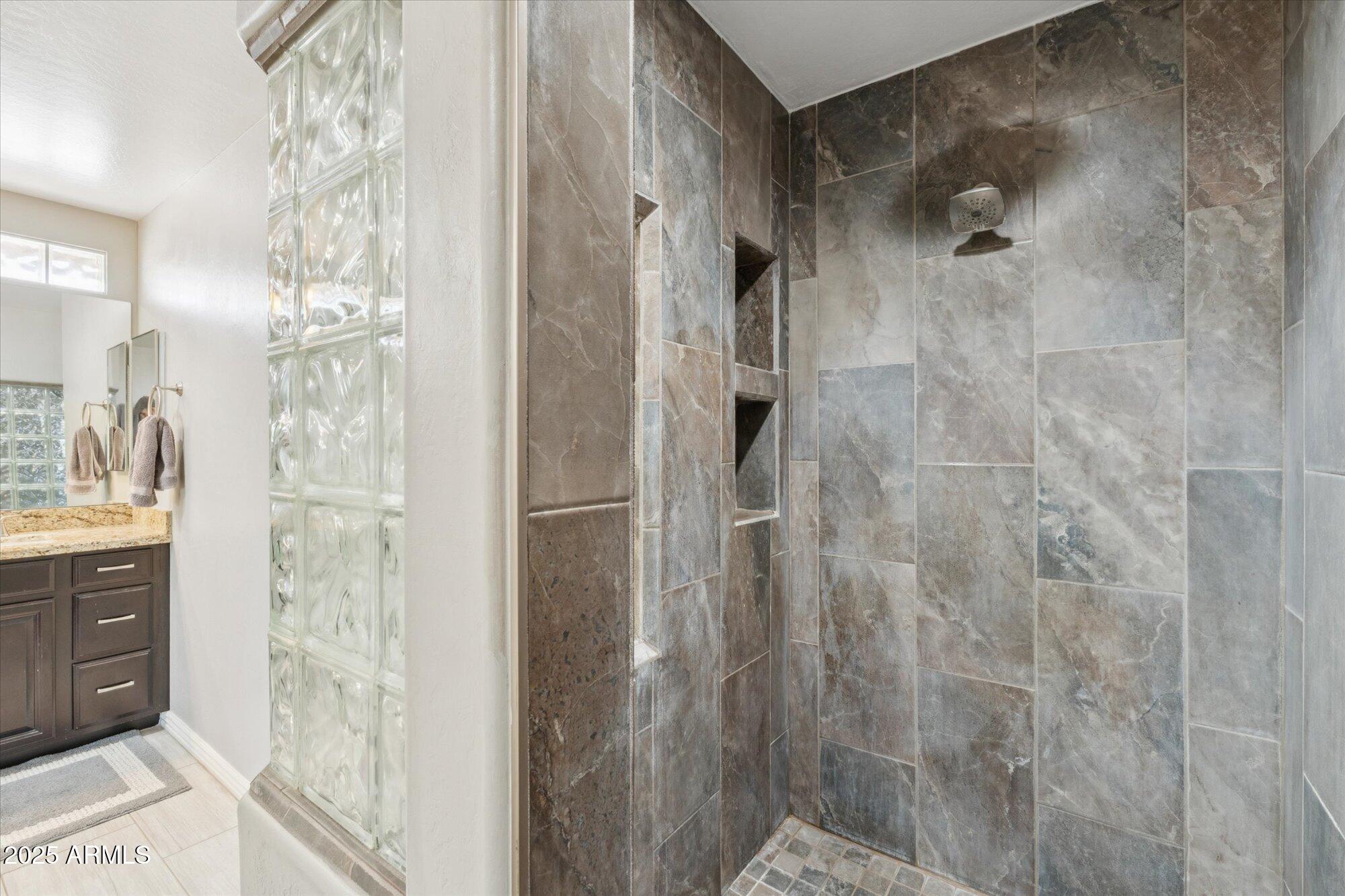 8146 W CAMINO DE ORO, Peoria