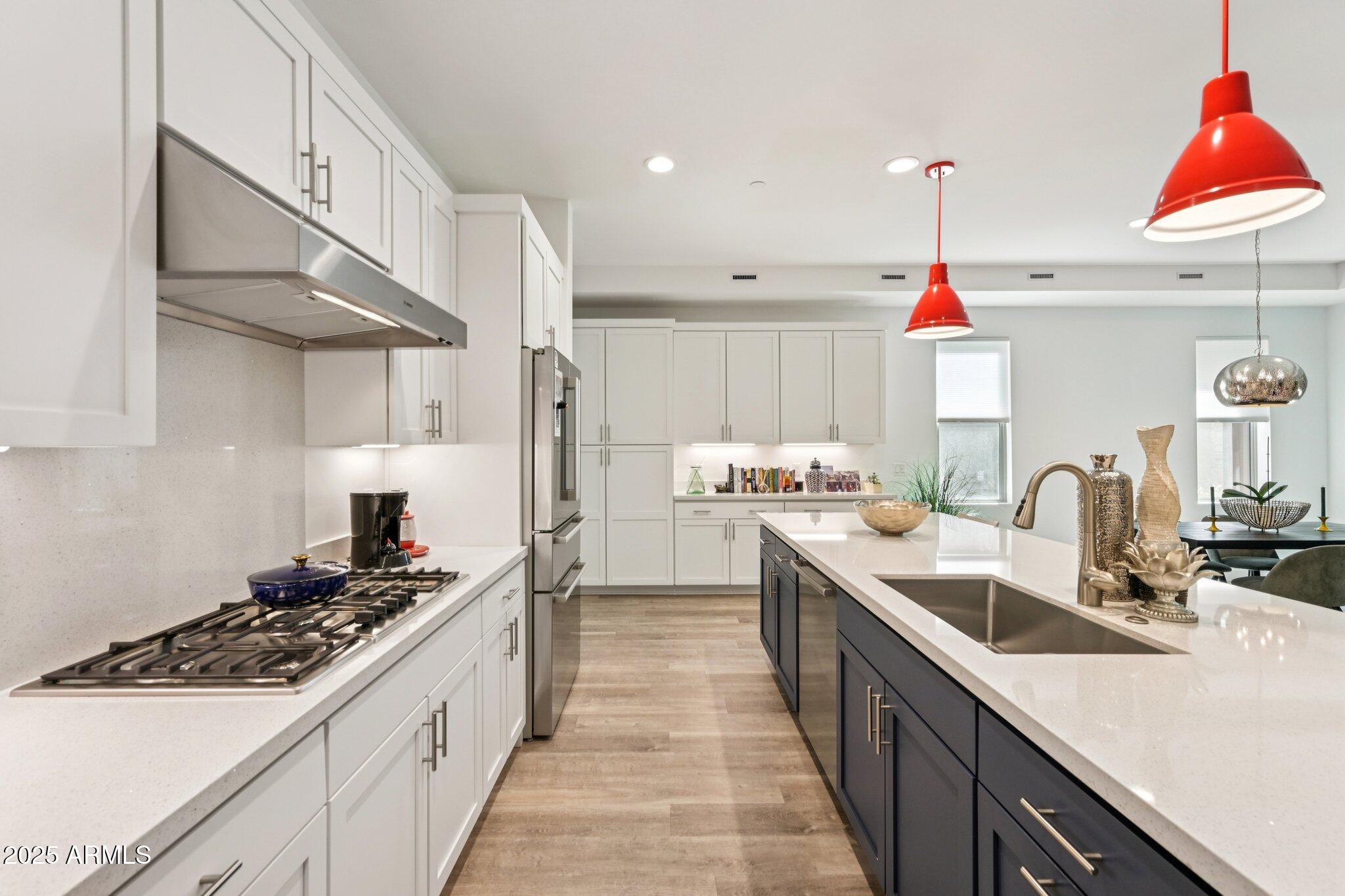11673 N 136TH Street, 1005