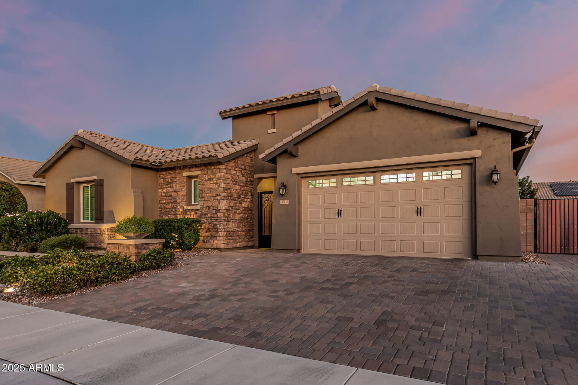 20131 E ROBIN Road
