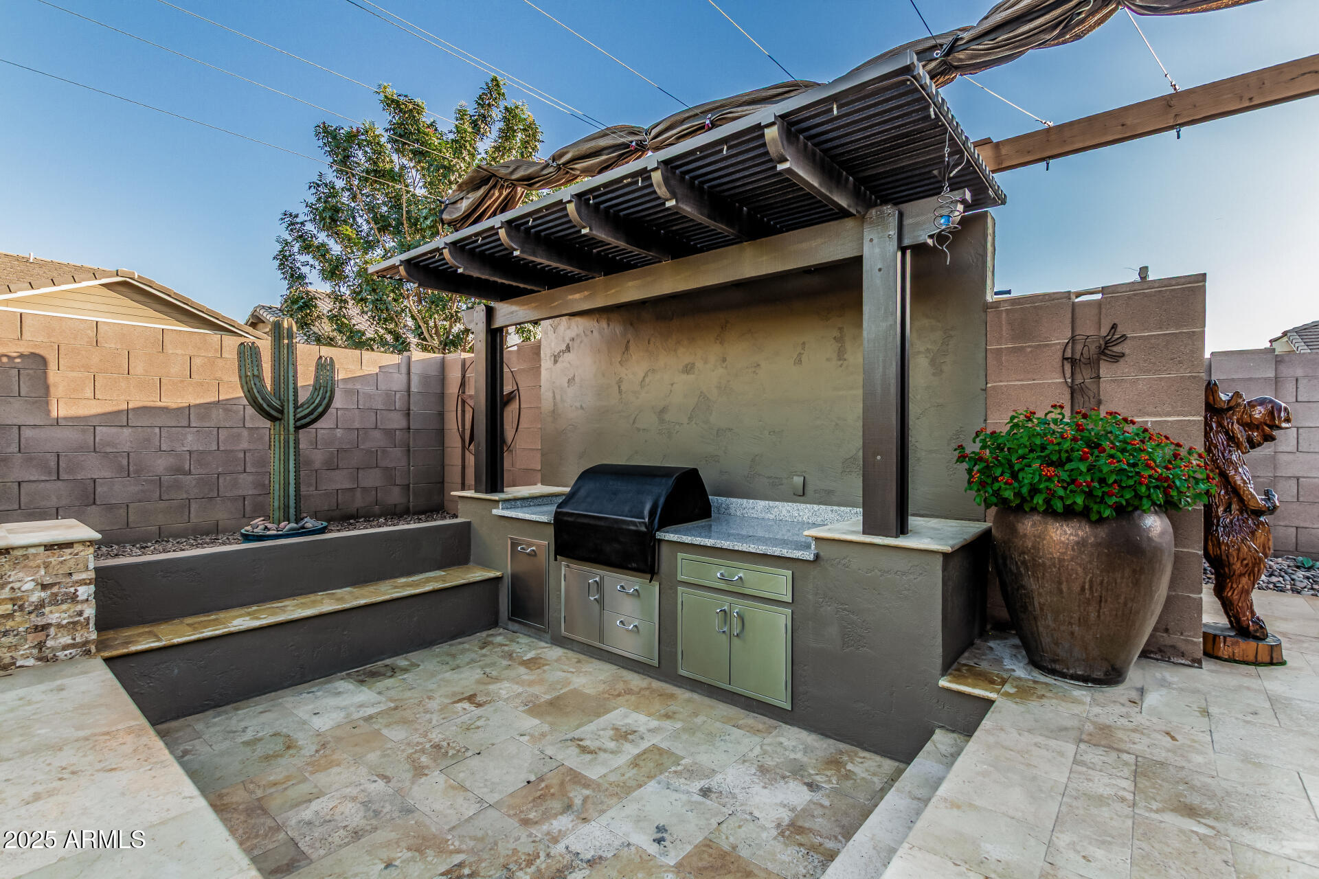 20131 E ROBIN Road