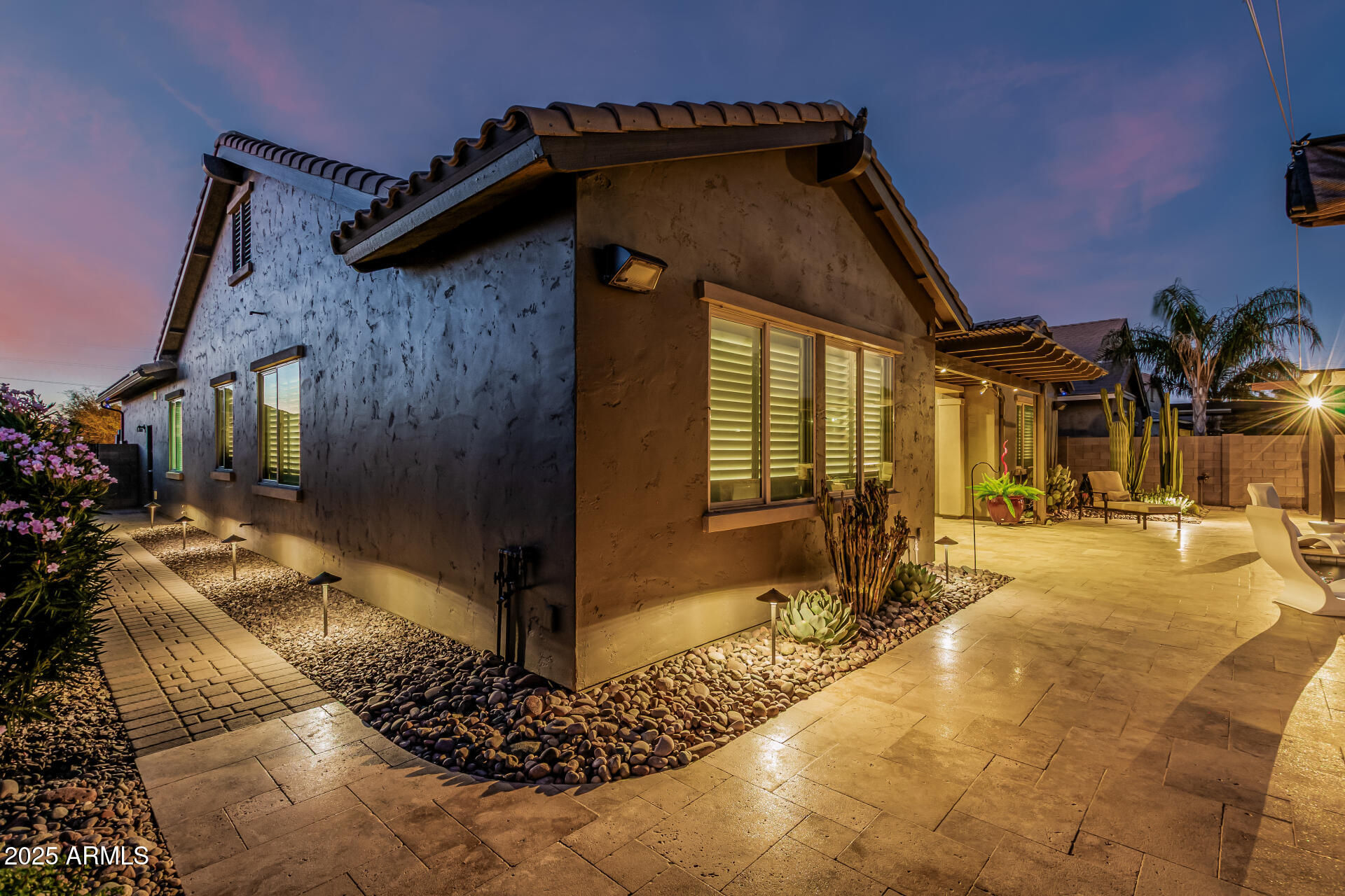 20131 E ROBIN Road