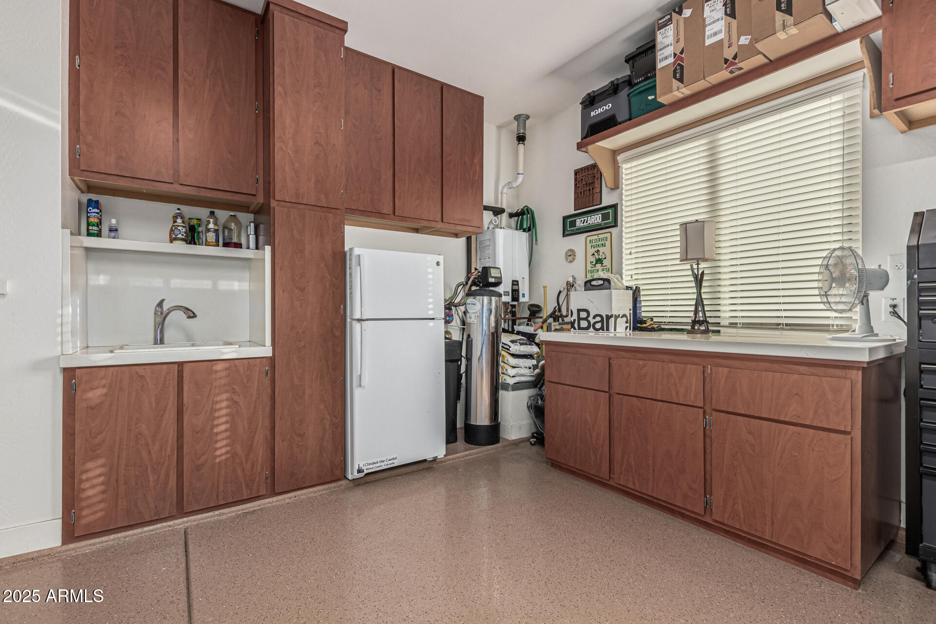 20131 E ROBIN Road