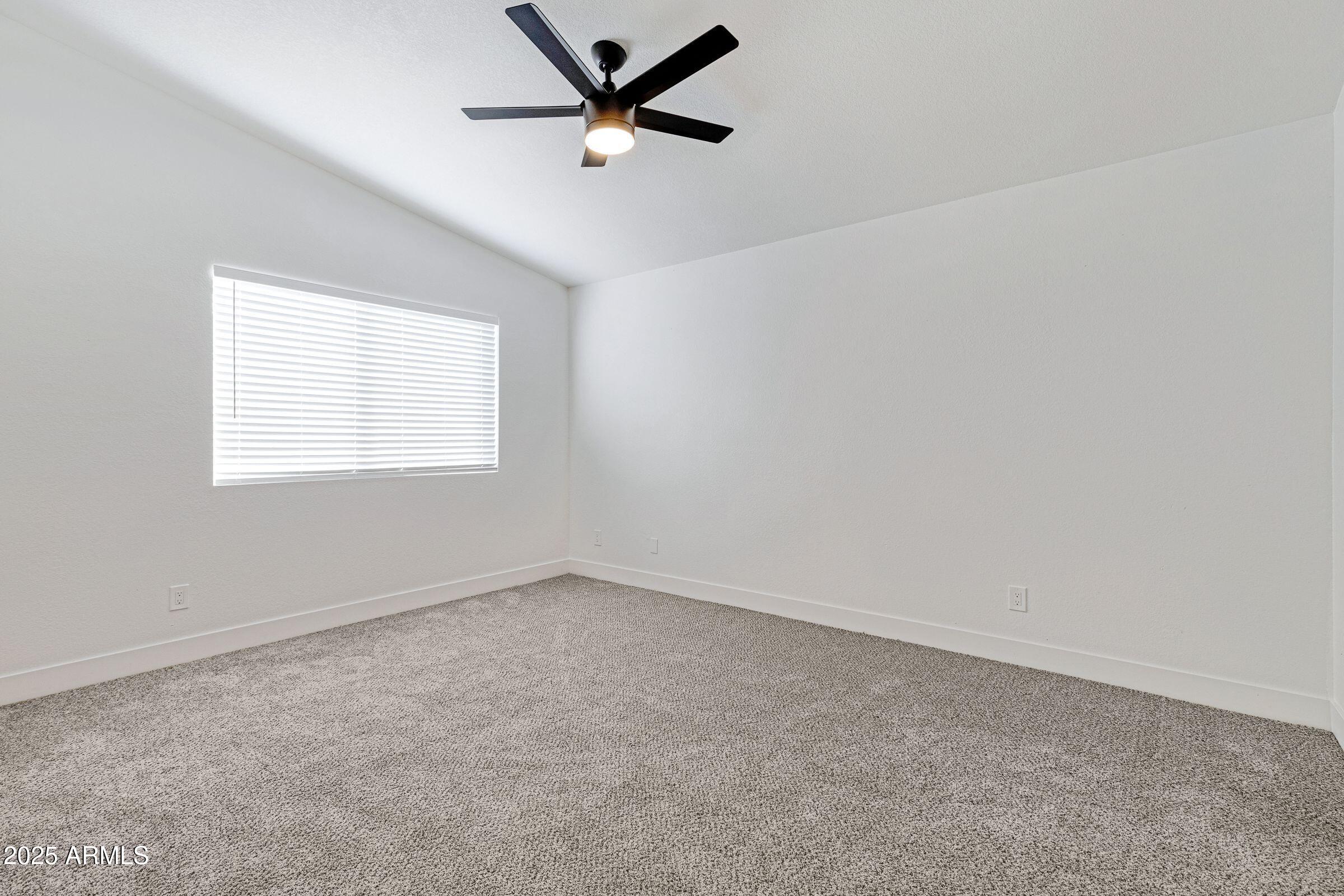 5135 E EVERGREEN Street 1260