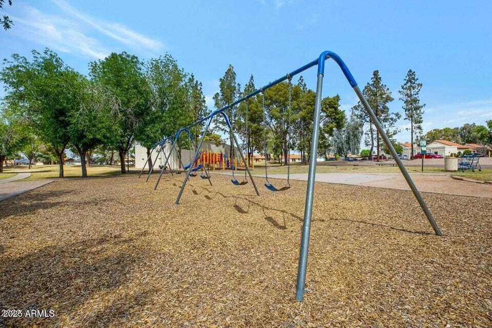 5135 E EVERGREEN Street 1260