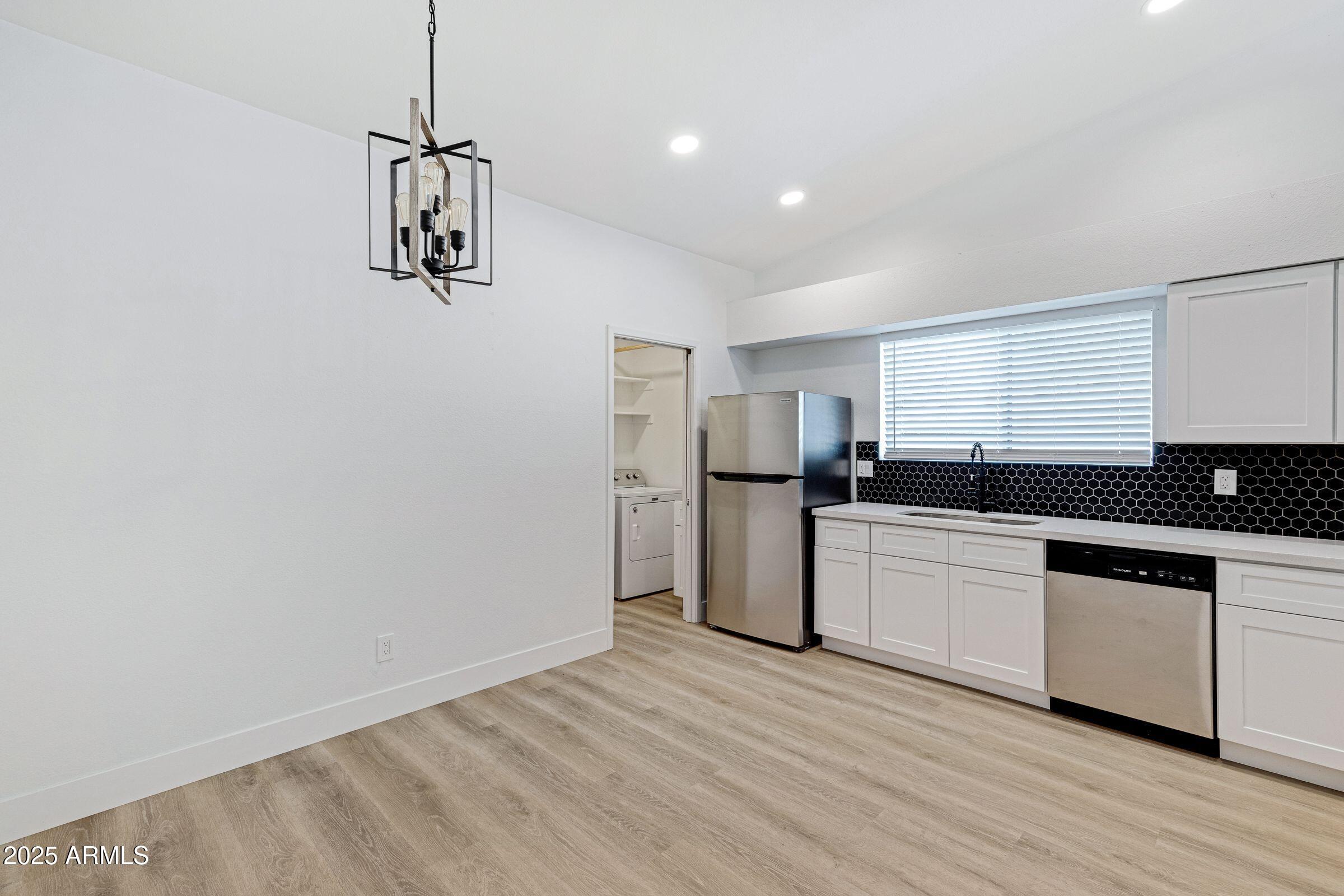 5135 E EVERGREEN Street 1260