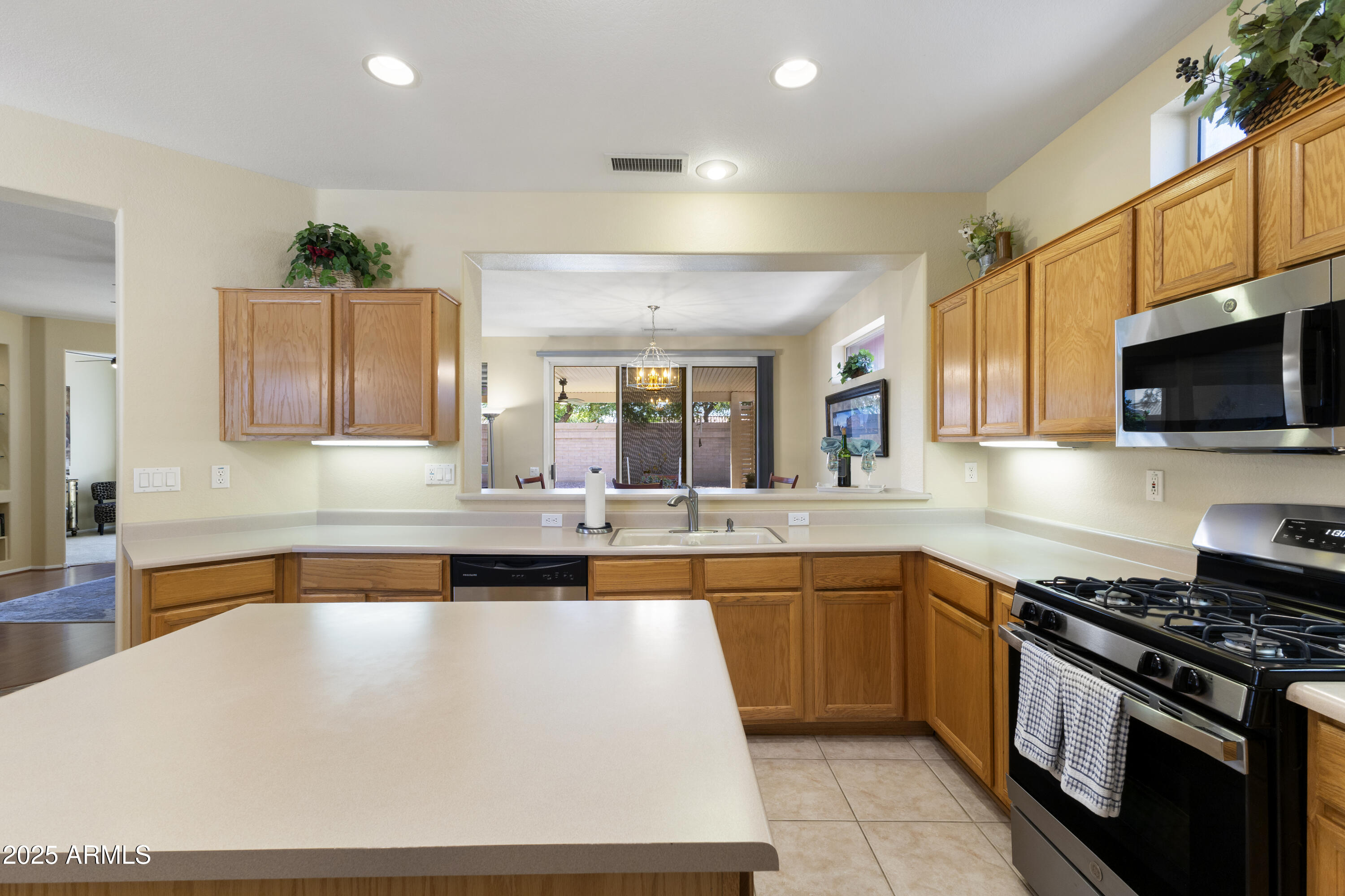 15403 W GUNSIGHT Drive