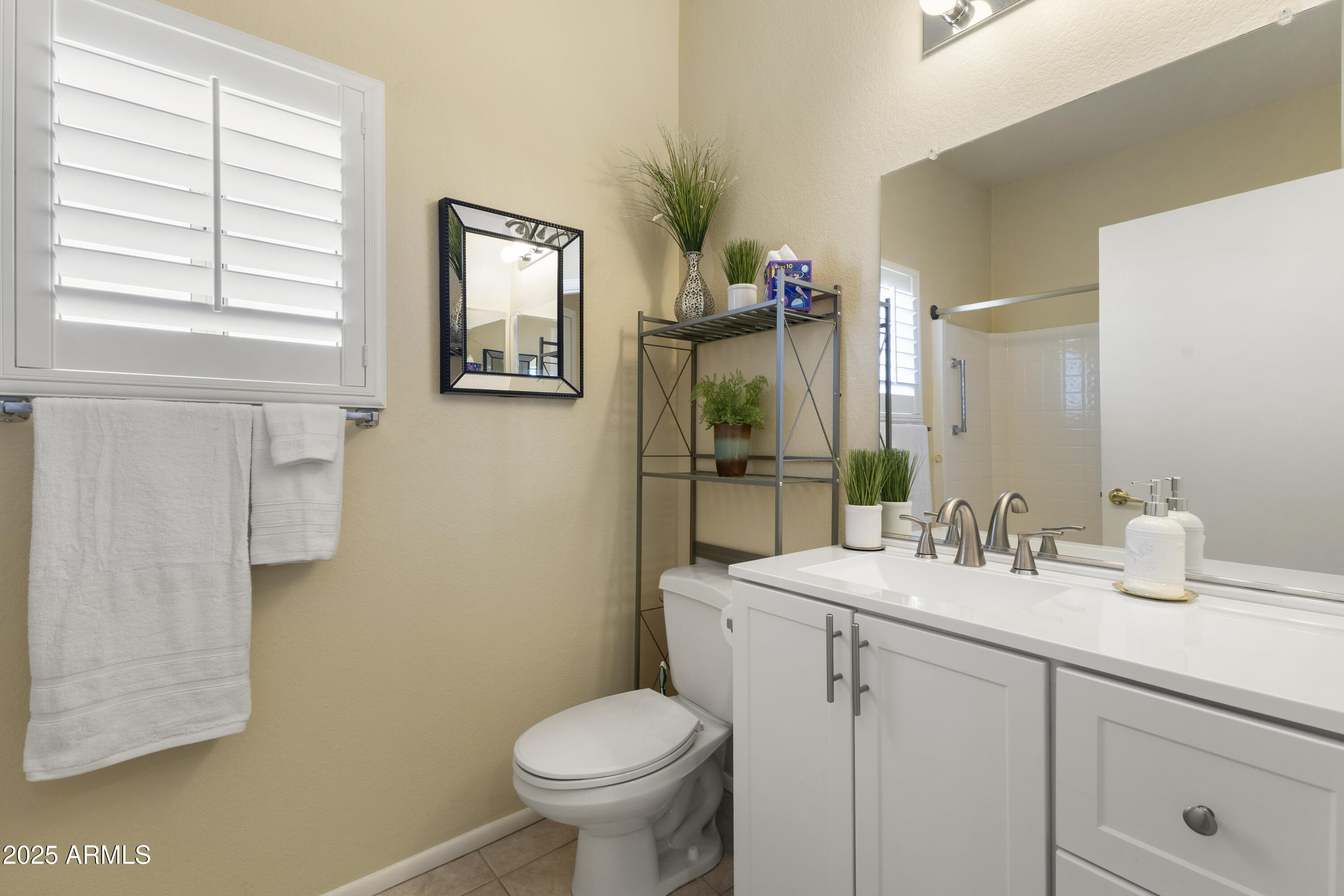 15403 W GUNSIGHT Drive