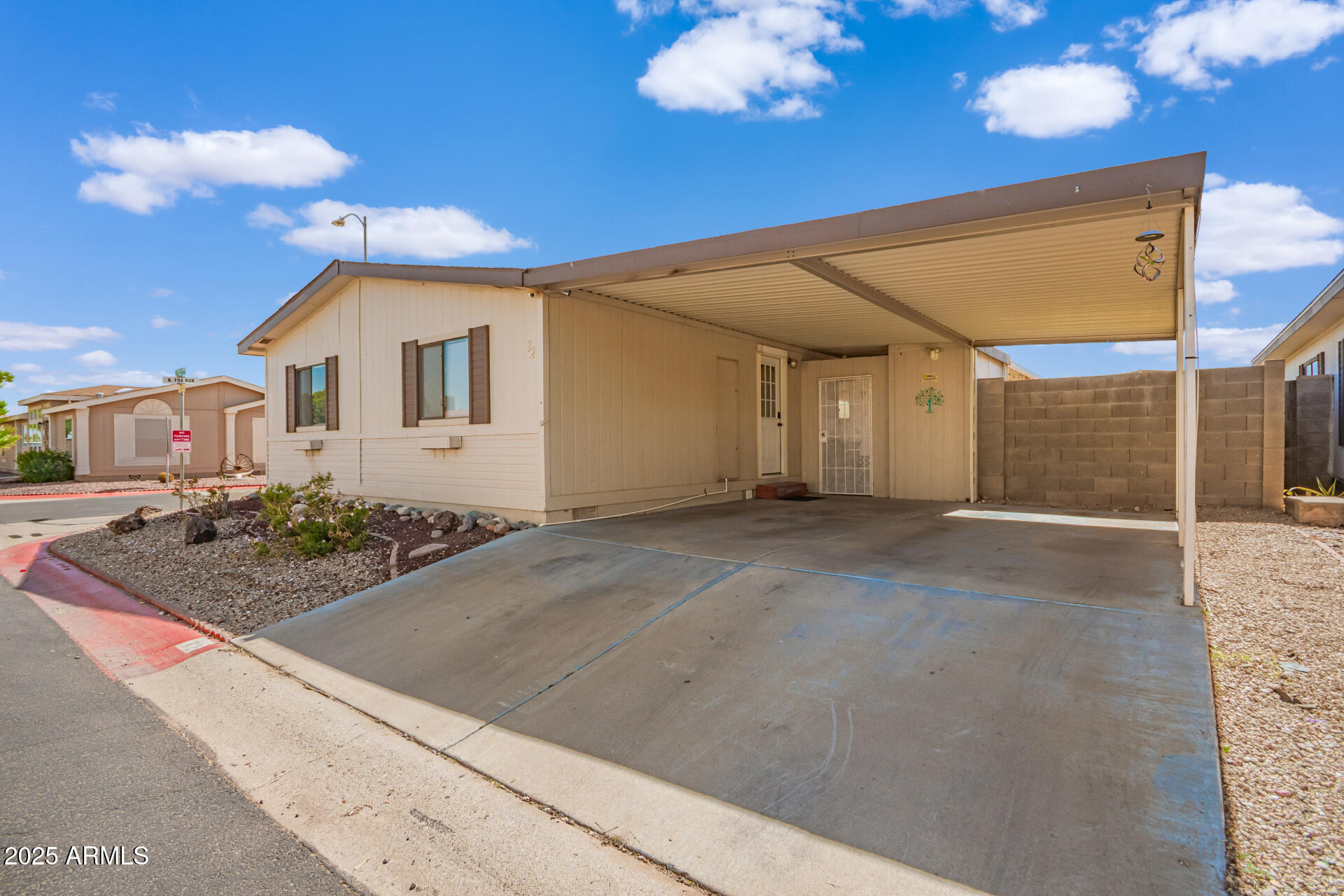 8601 N 103RD Avenue, 72