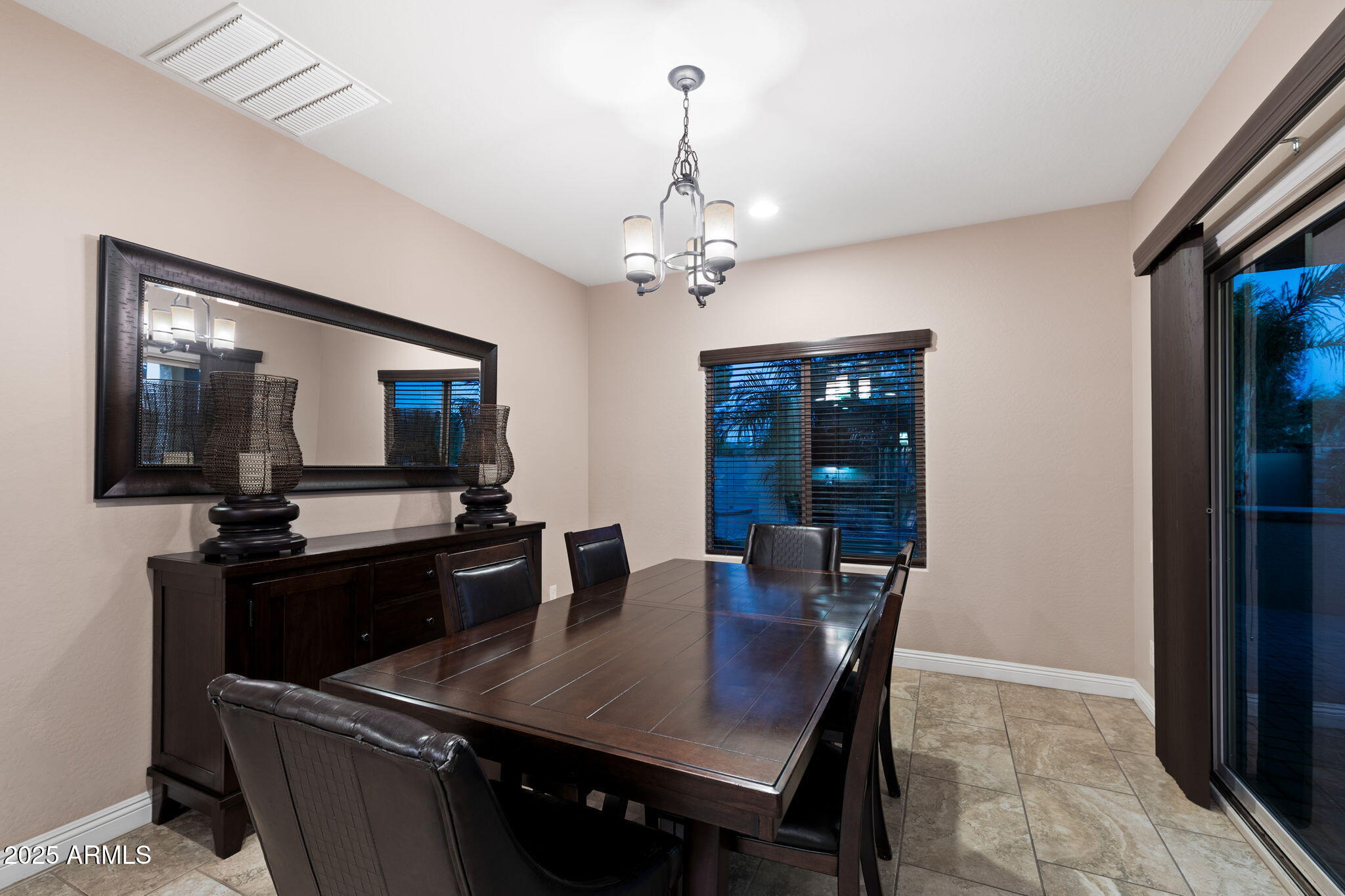 5235 S DANTE