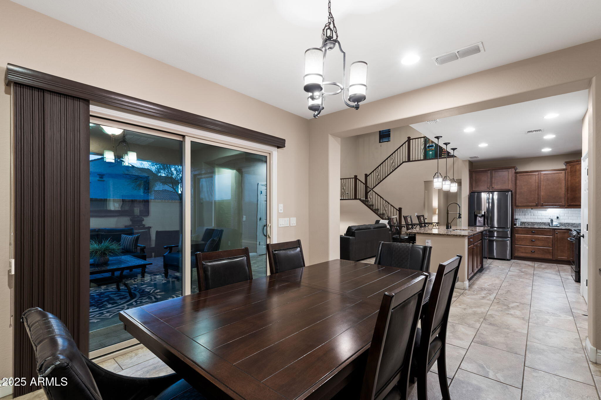 5235 S DANTE