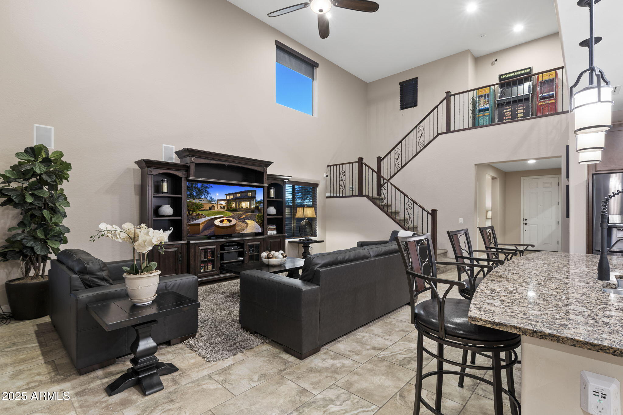 5235 S DANTE
