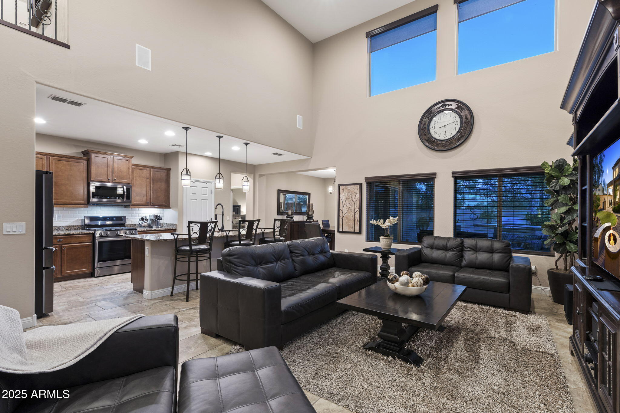 5235 S DANTE