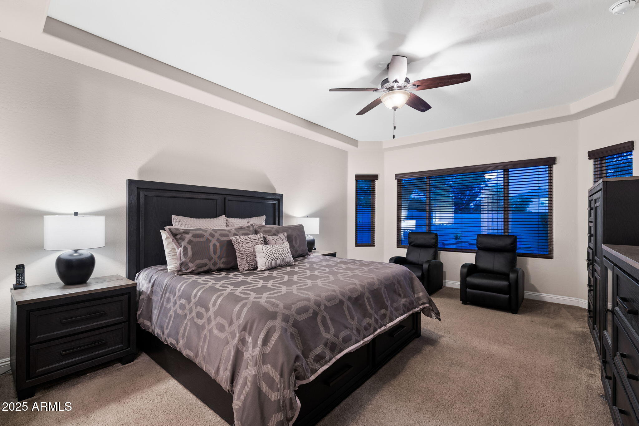 5235 S DANTE