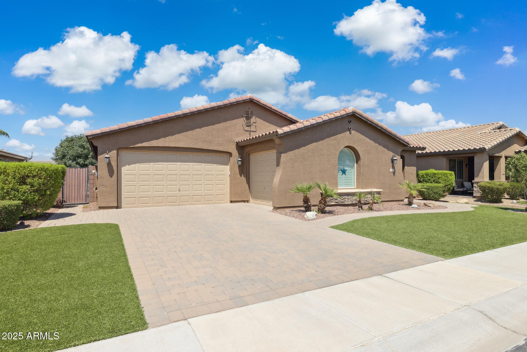 726 W TALLOW TREE Avenue, San Tan Valley