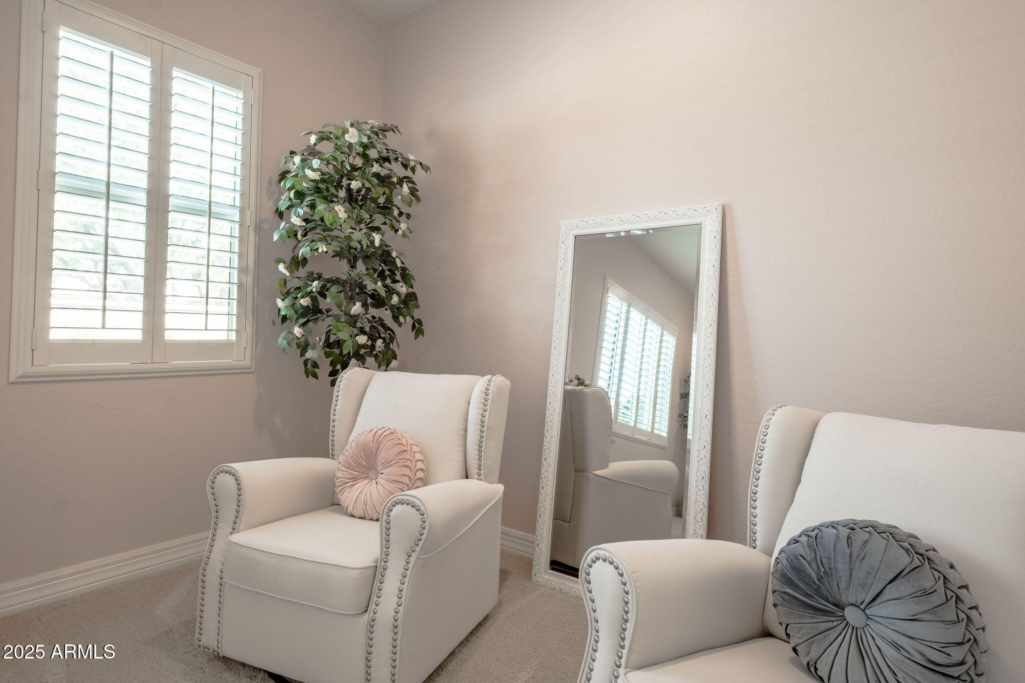 1988 E BLACKHAWK Drive, Gilbert